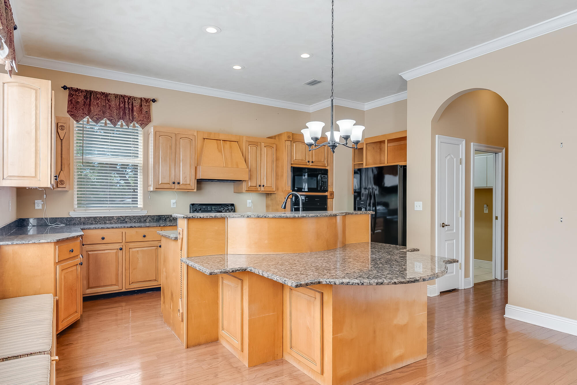 CRESTVIEW - Residential