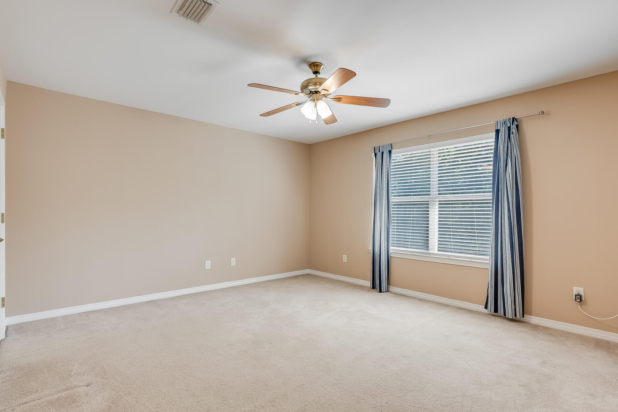 CRESTVIEW - Residential