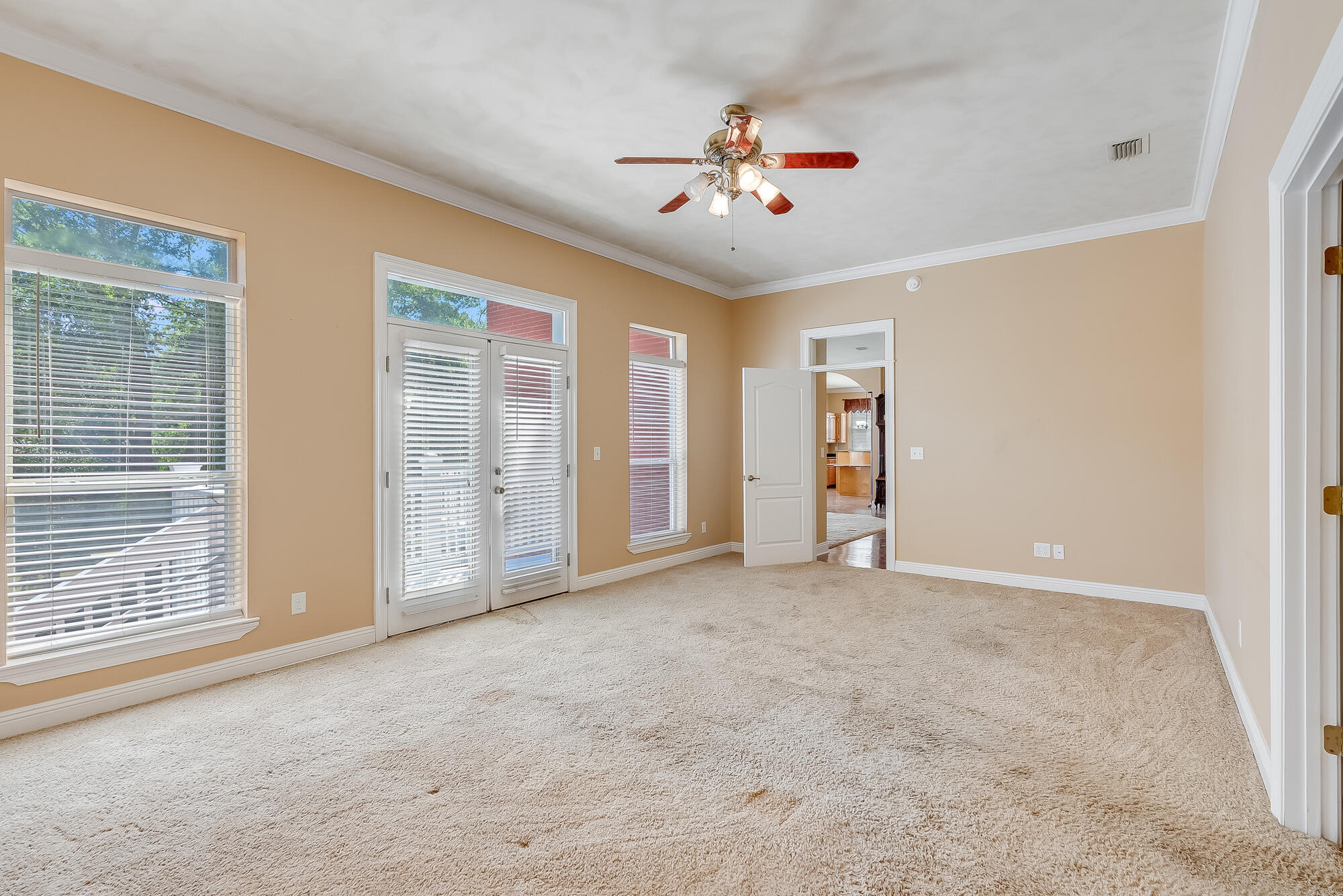 CRESTVIEW - Residential