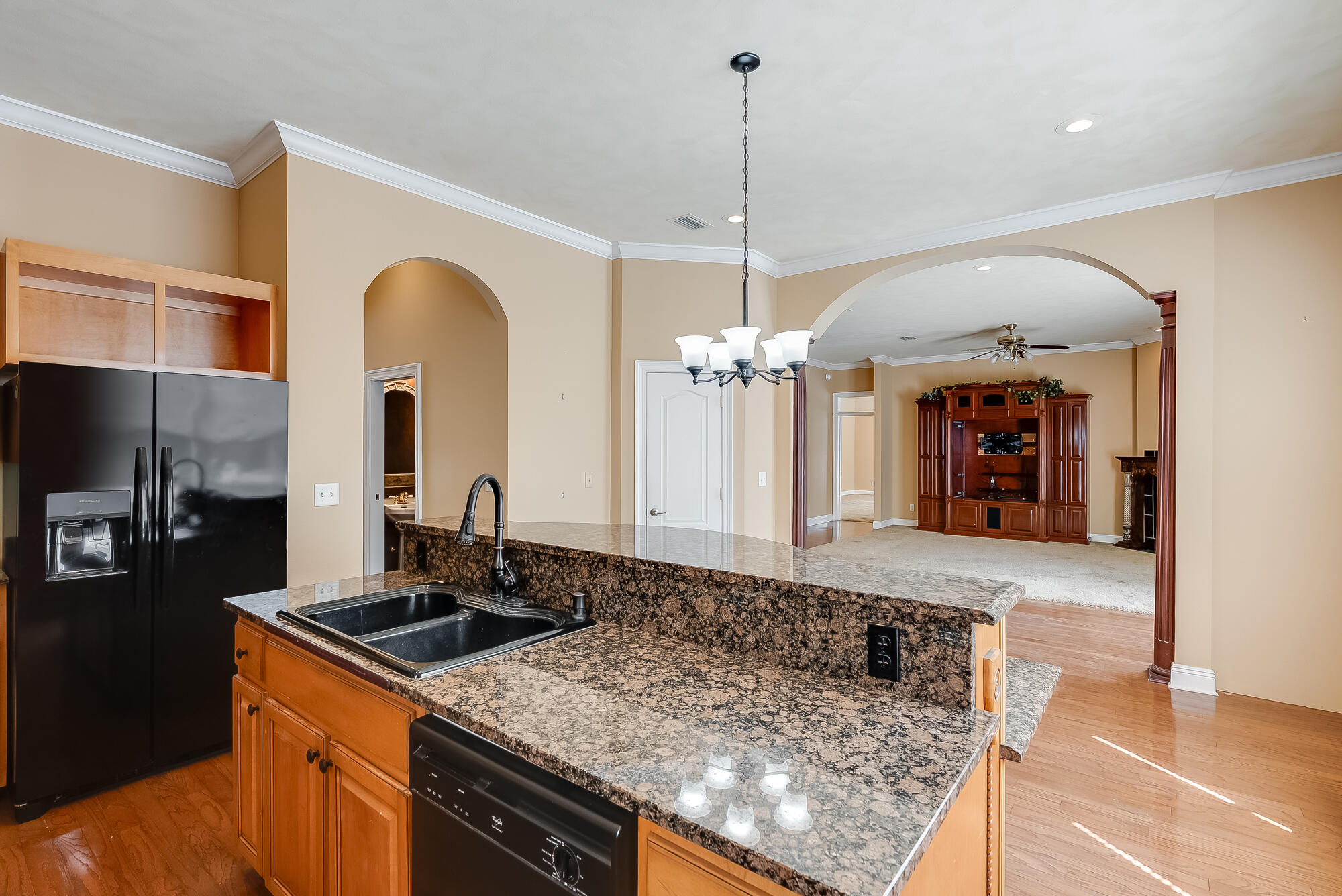 CRESTVIEW - Residential