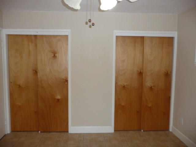 VALPARAISO PLAT #7 LOT 19 BLK 9 - Residential