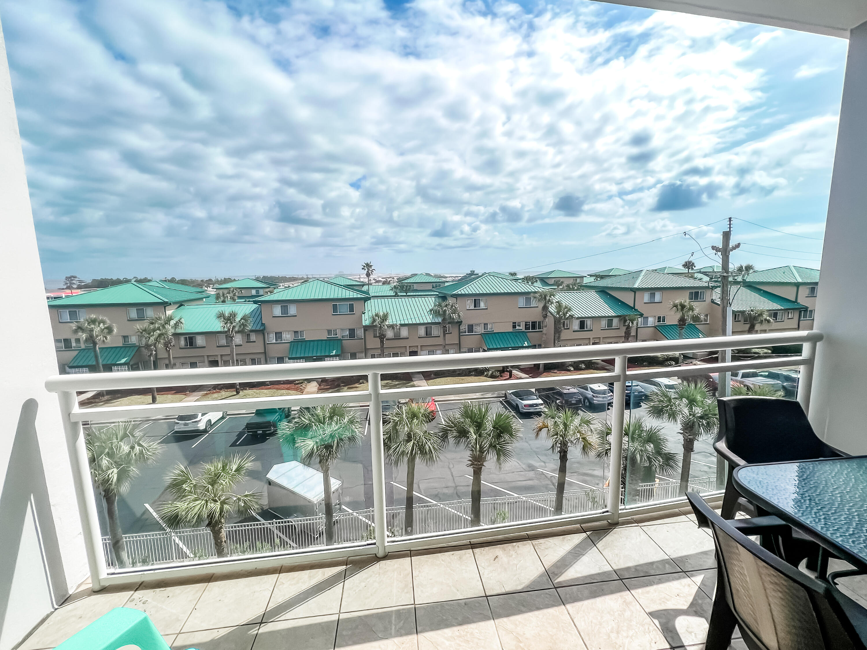 DESTIN WEST GULFSIDE VILLAS - Residential