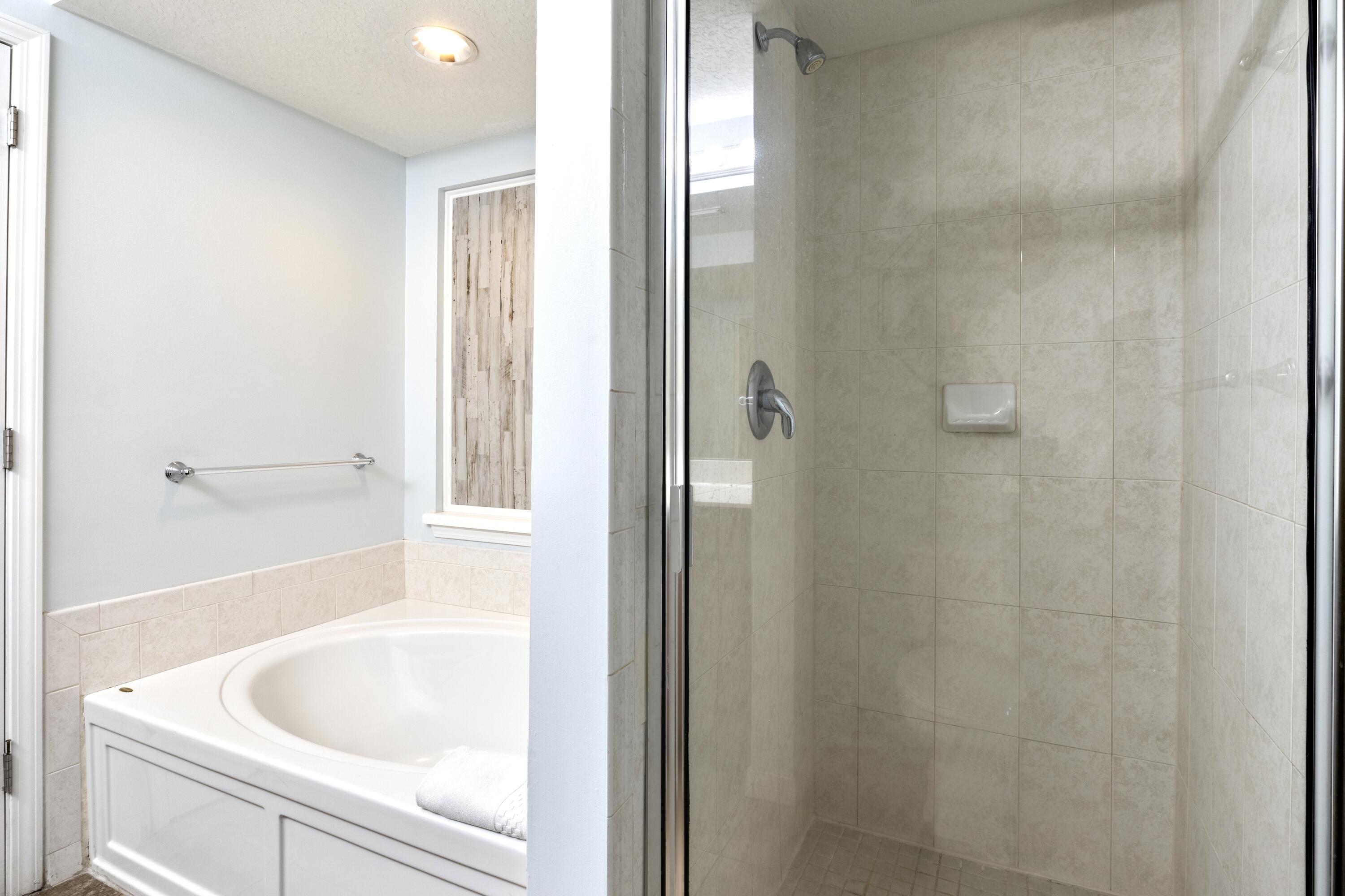 DESTIN WEST GULFSIDE VILLAS - Residential