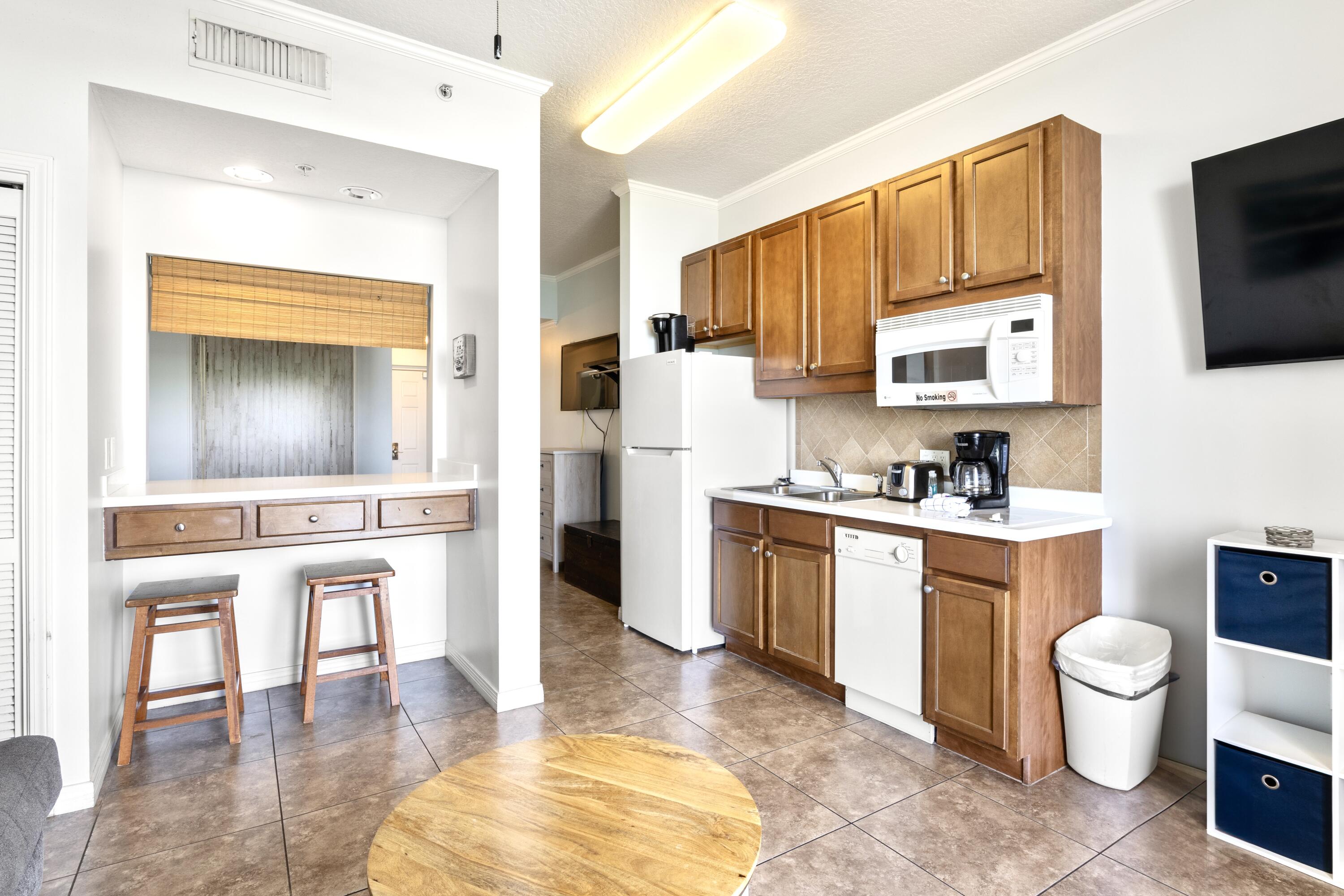 DESTIN WEST GULFSIDE VILLAS - Residential