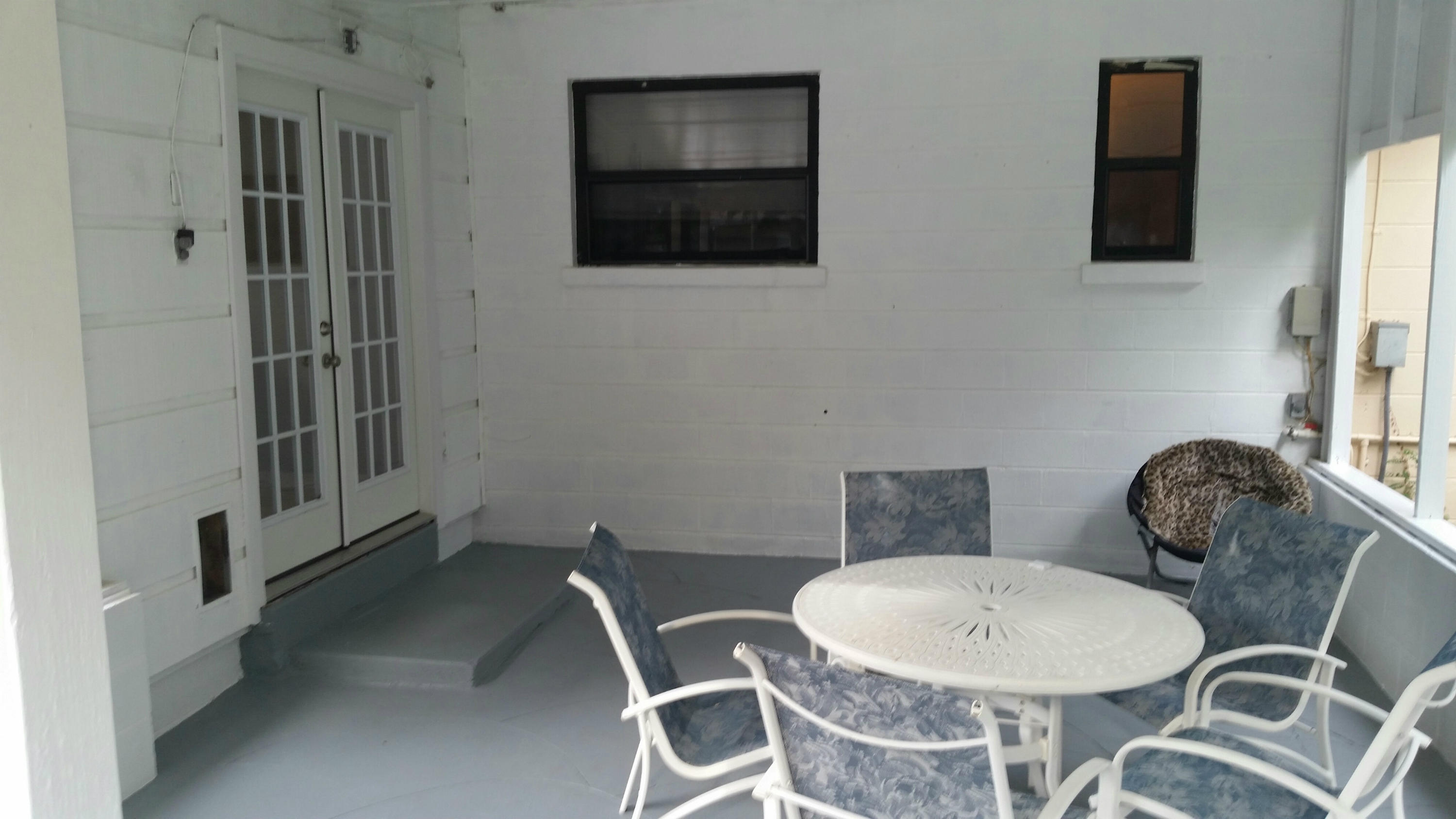 ELLIOTTS POINT - Residential