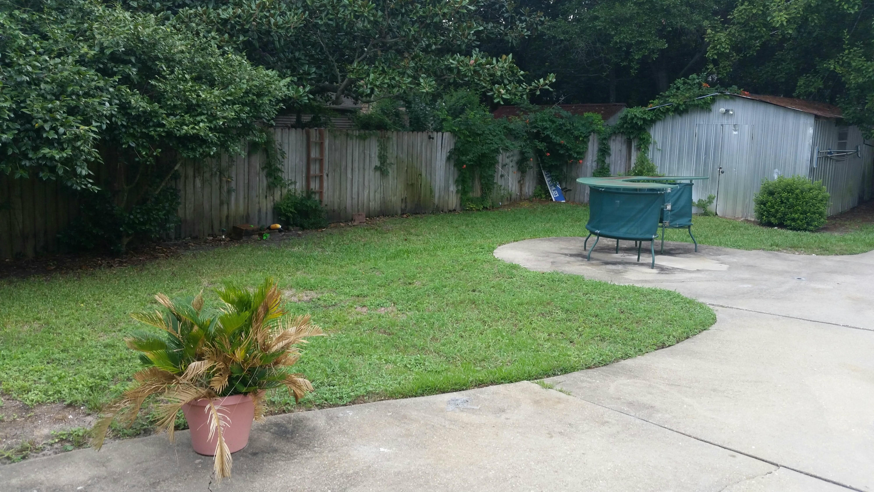 ELLIOTTS POINT - Residential