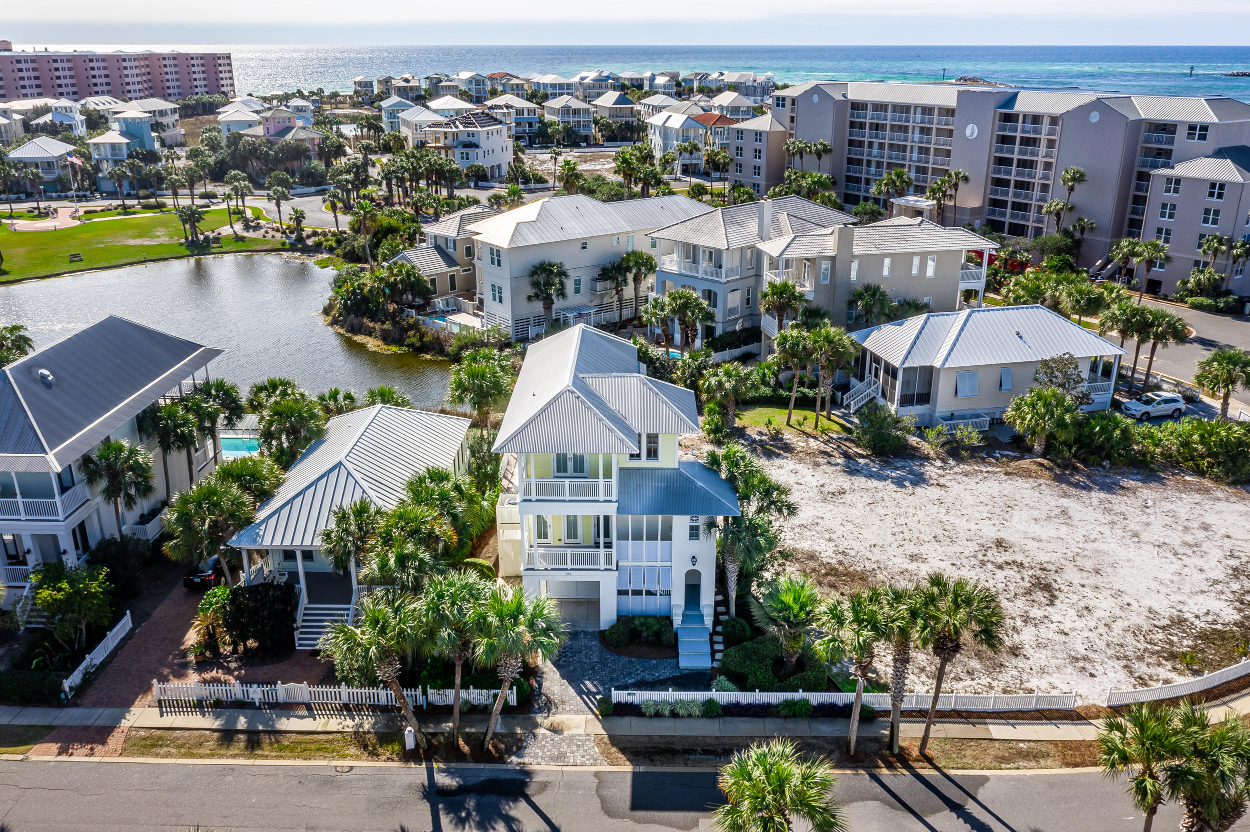 DESTIN POINTE - Residential