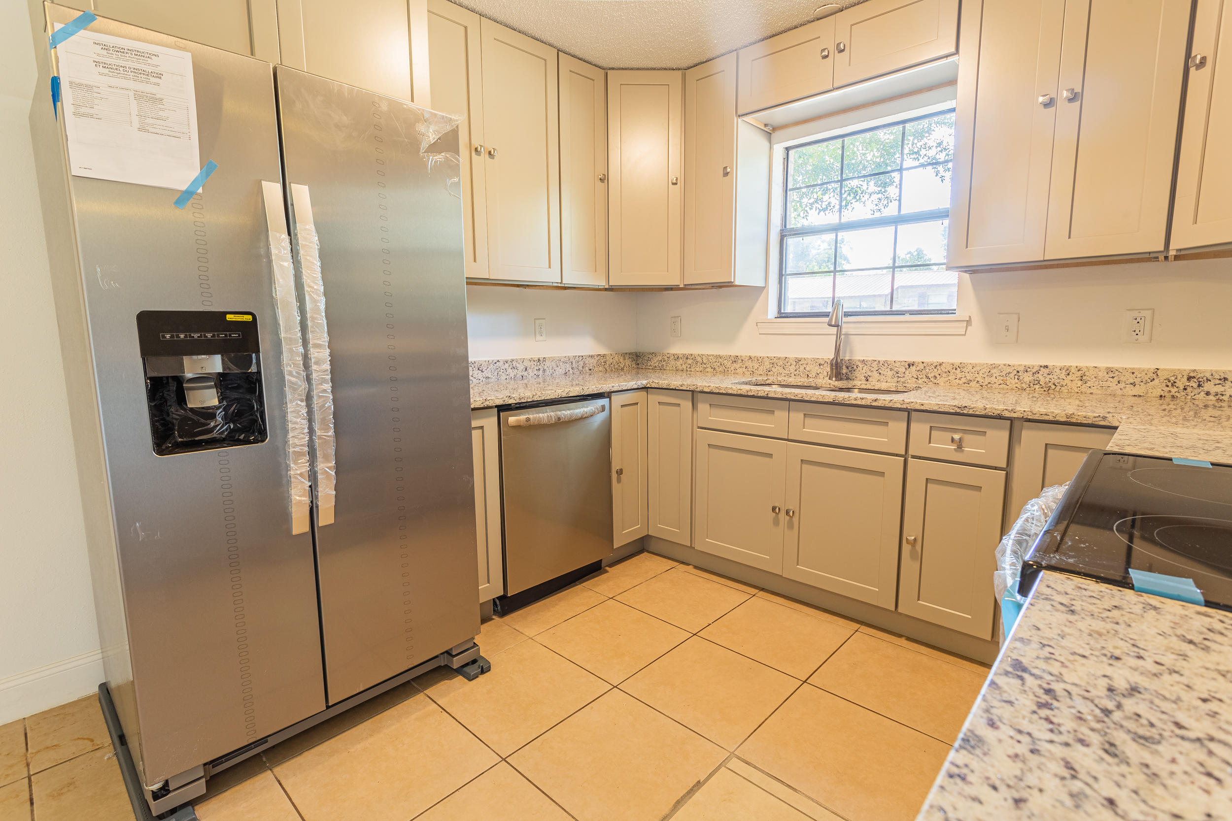 CRESTVIEW - Residential