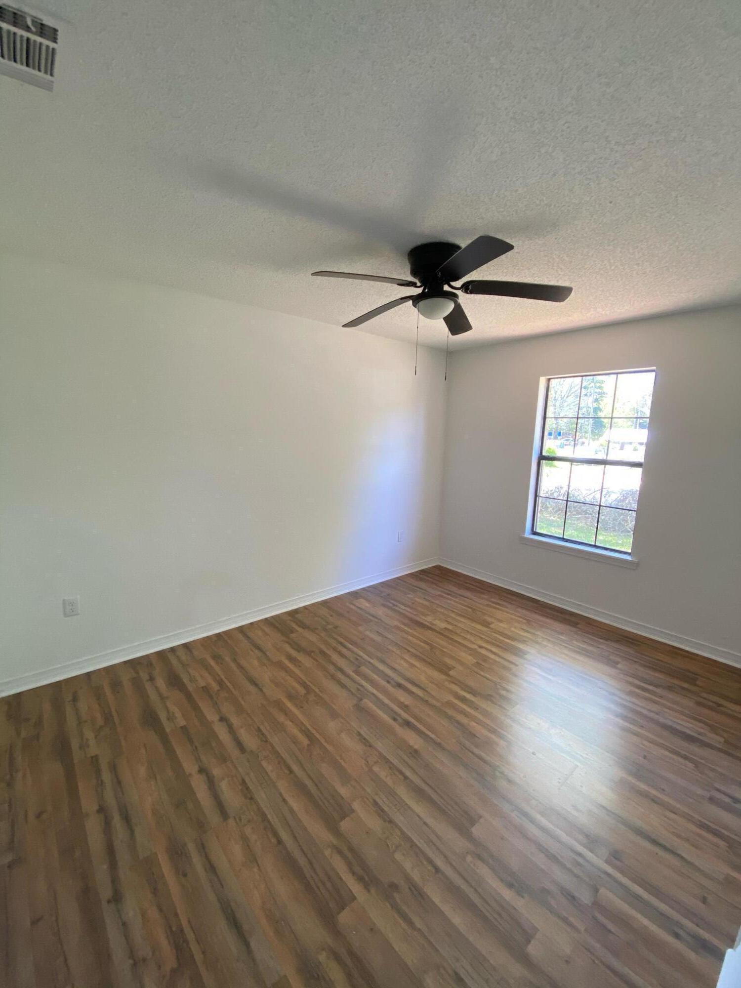 CRESTVIEW - Residential