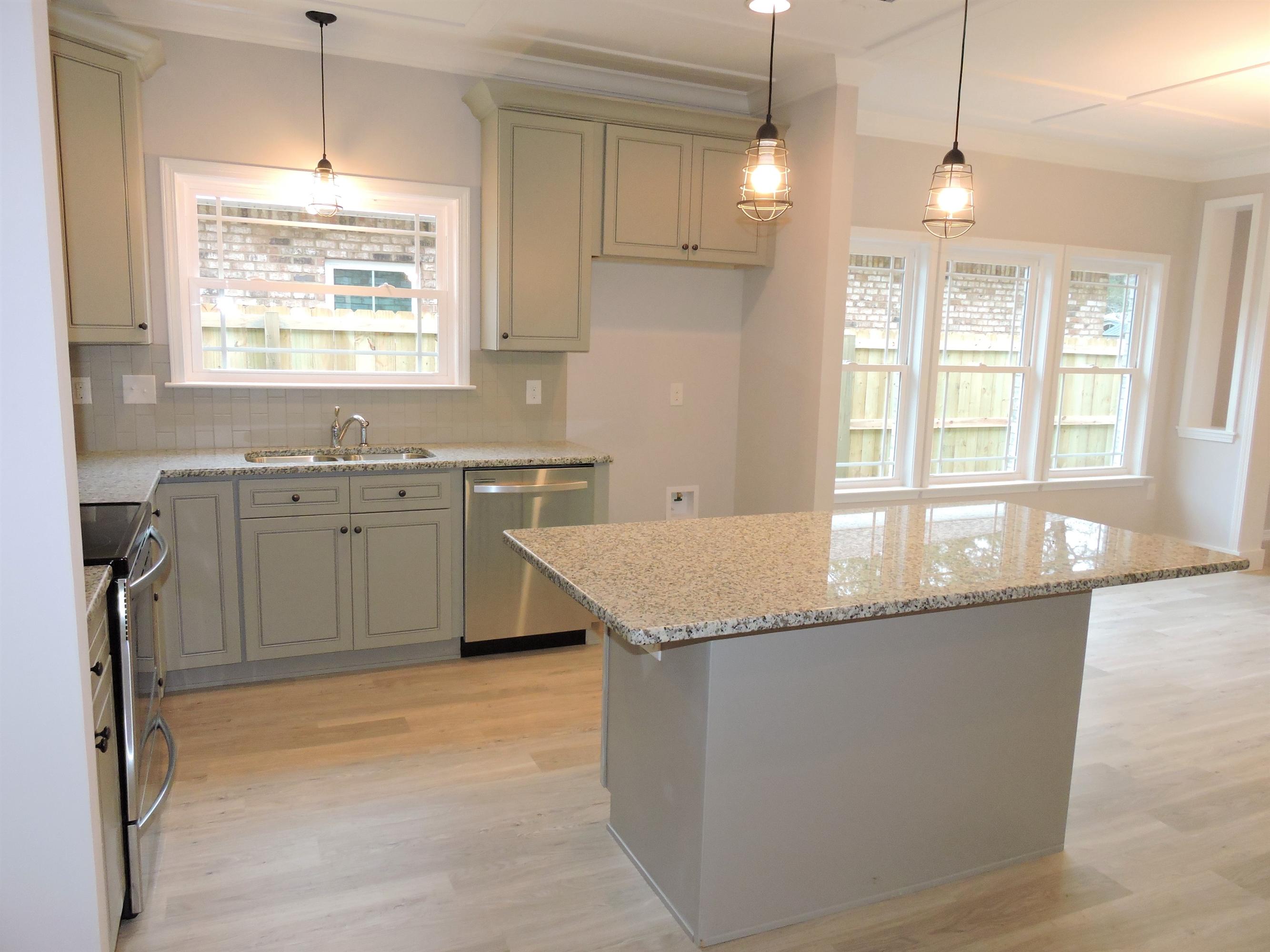 VALPARISO P/C #6 LOTS 6 & 7 BLK 82 - Residential