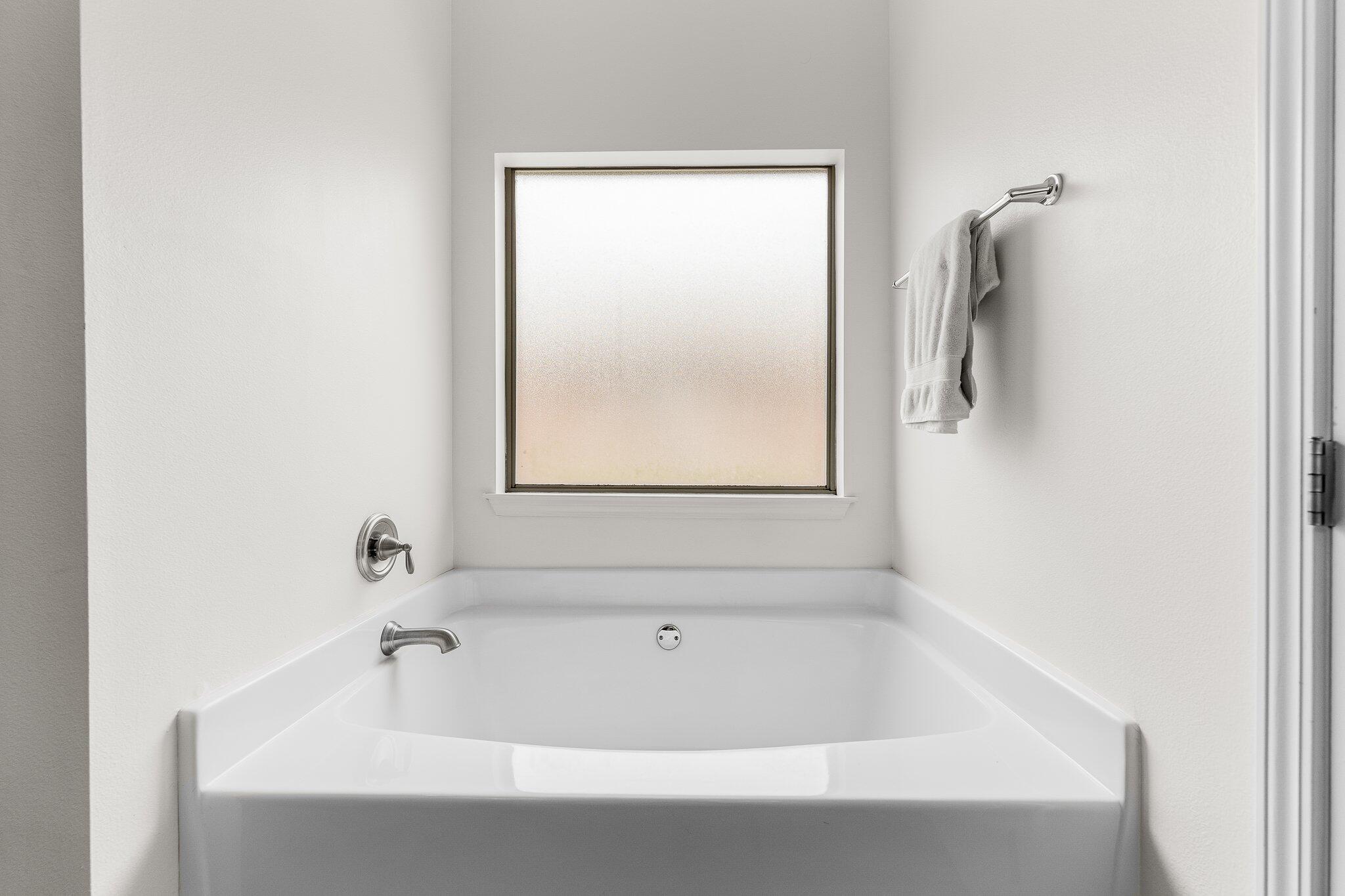 WHISPERING LAKE - Residential Lease