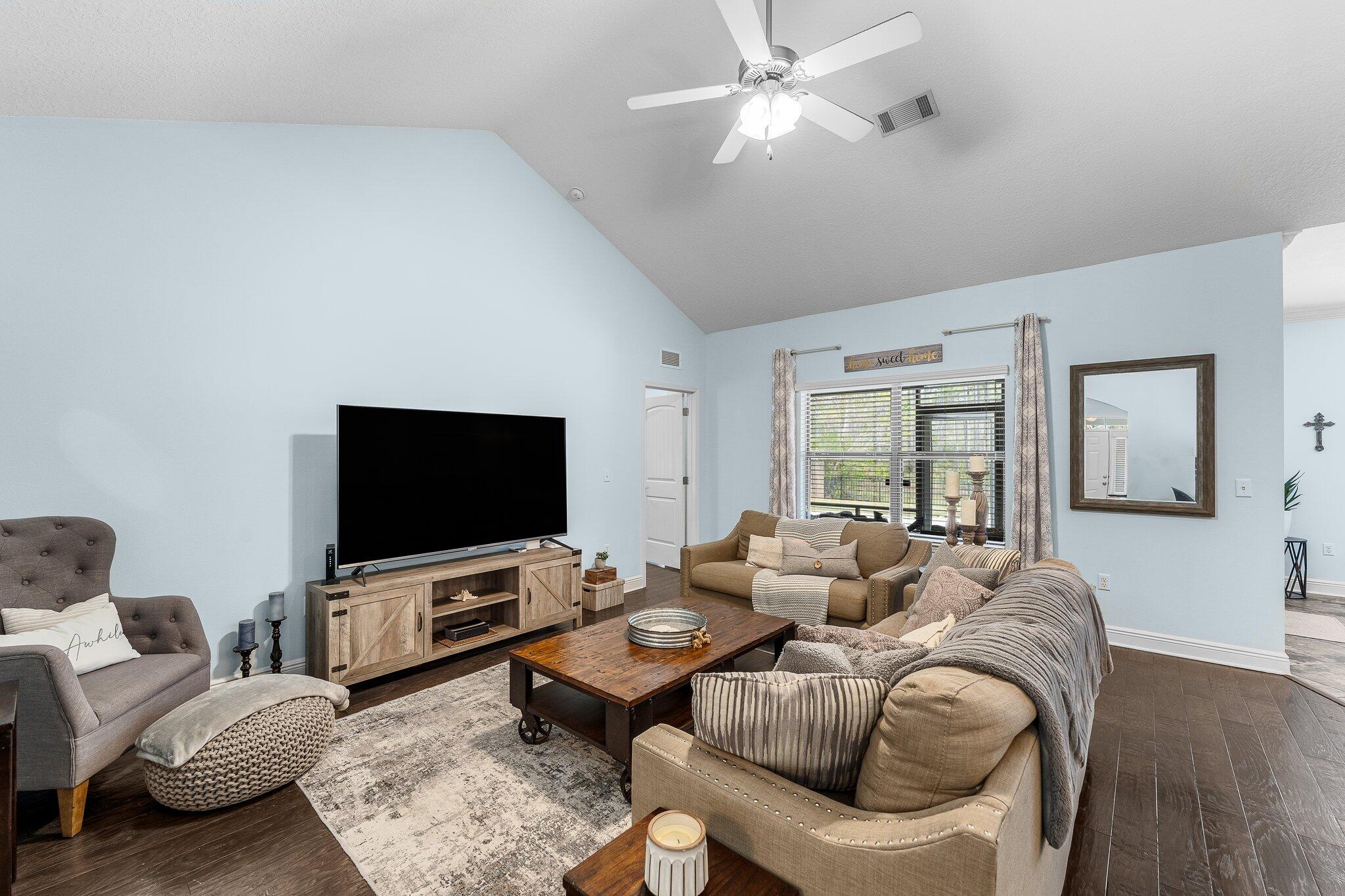 WHISPERING LAKE - Residential Lease