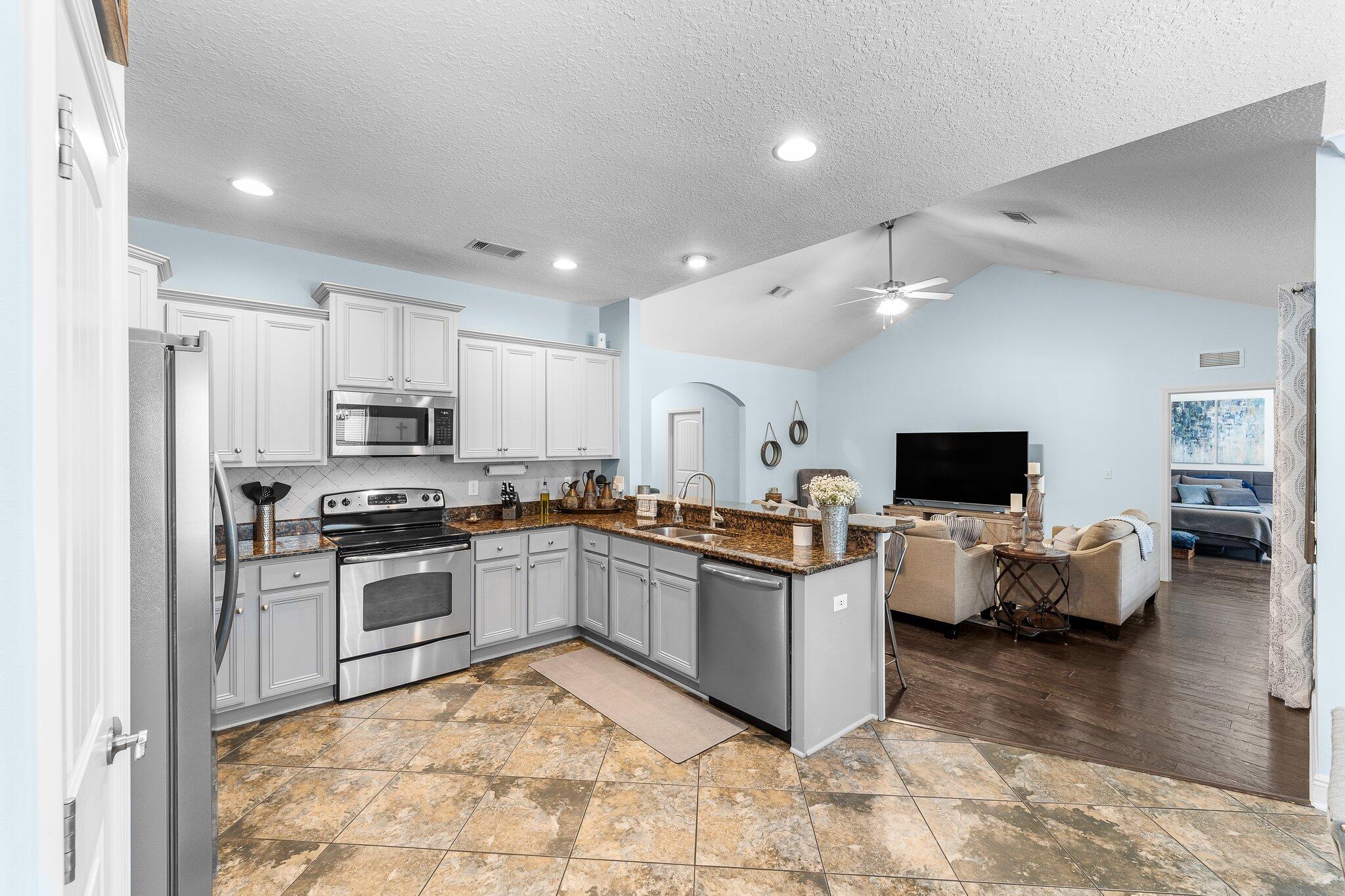 WHISPERING LAKE - Residential Lease