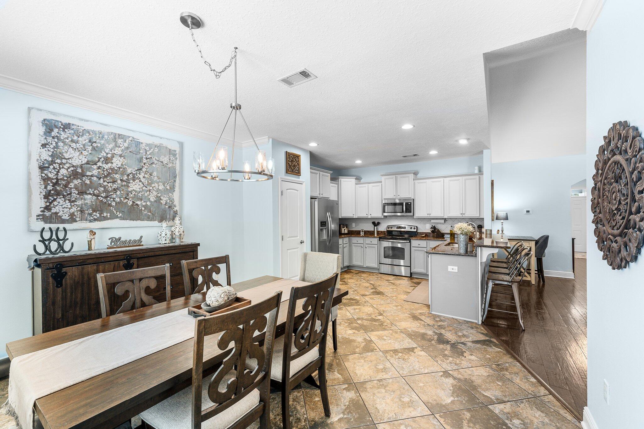 WHISPERING LAKE - Residential Lease