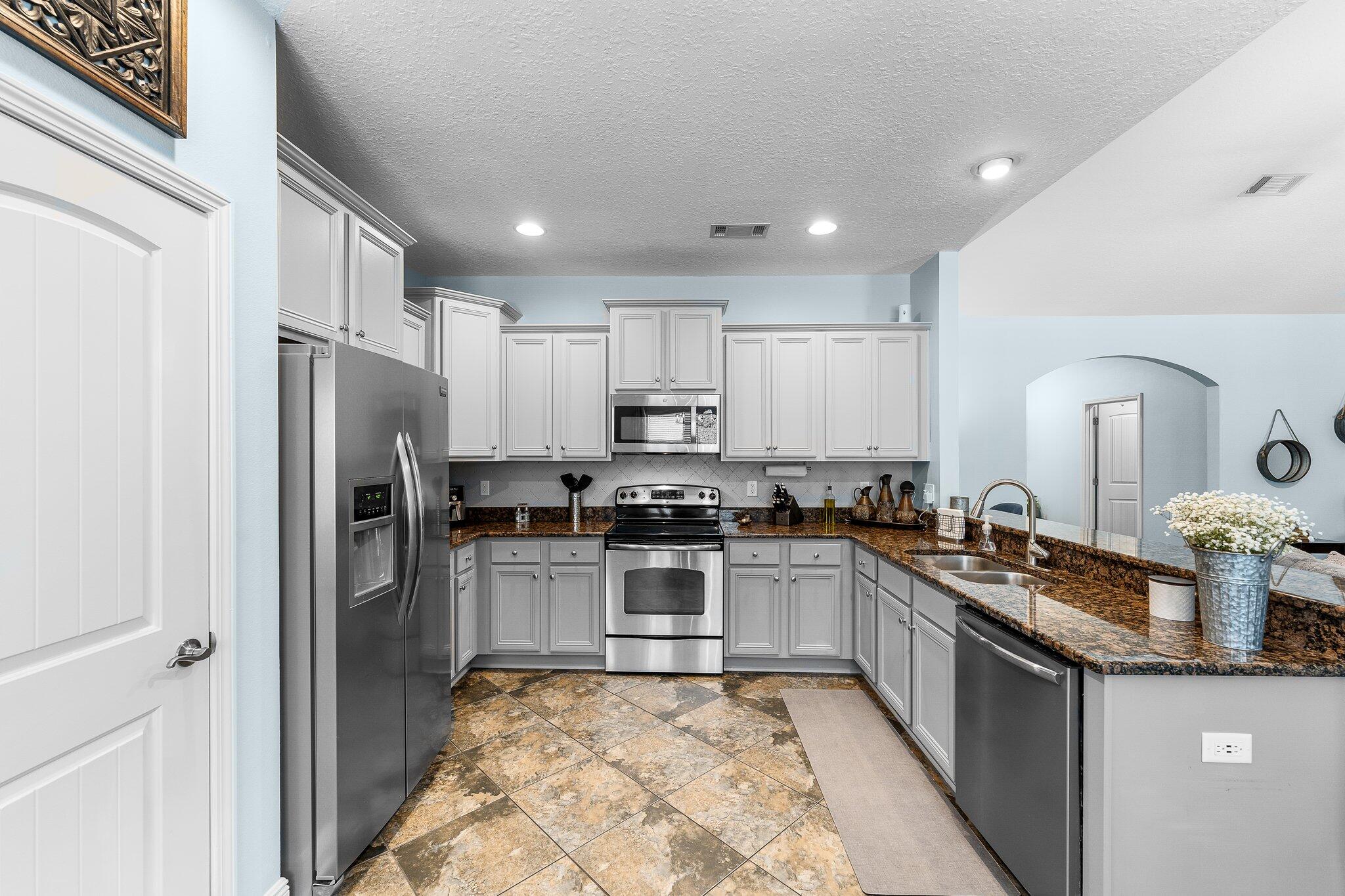 WHISPERING LAKE - Residential Lease