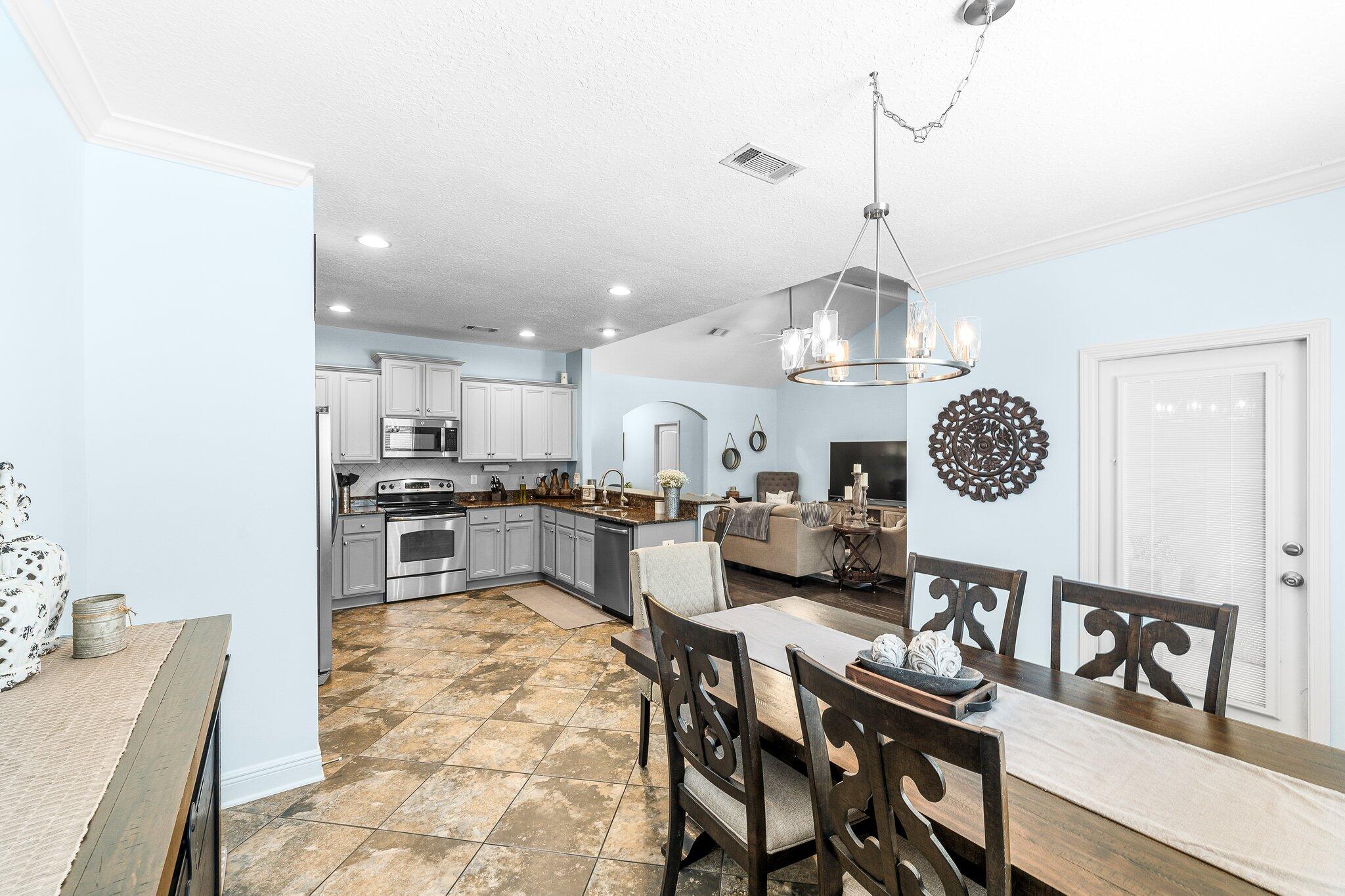 WHISPERING LAKE - Residential Lease