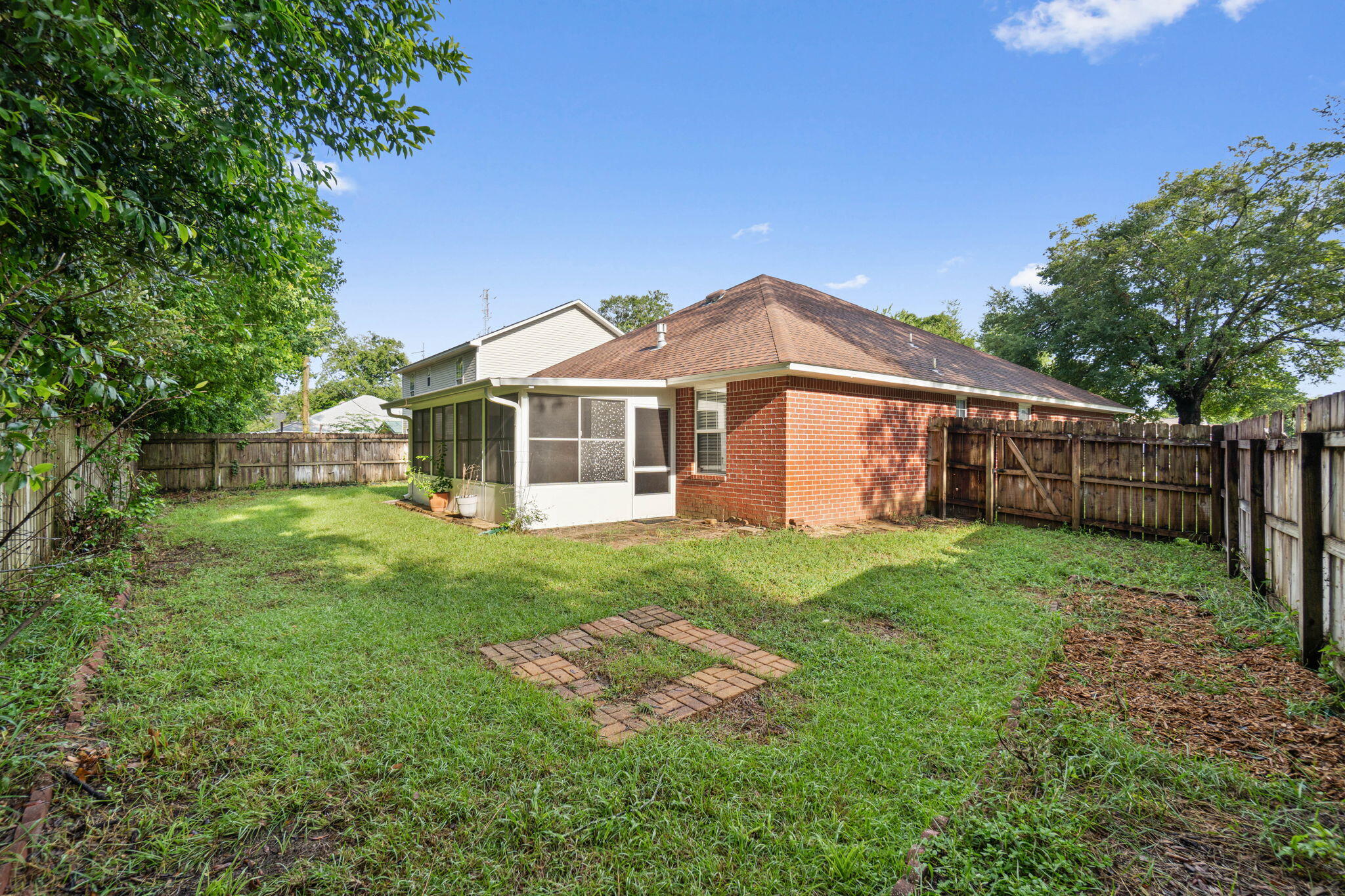 HUNTERS RUN S/D - Residential