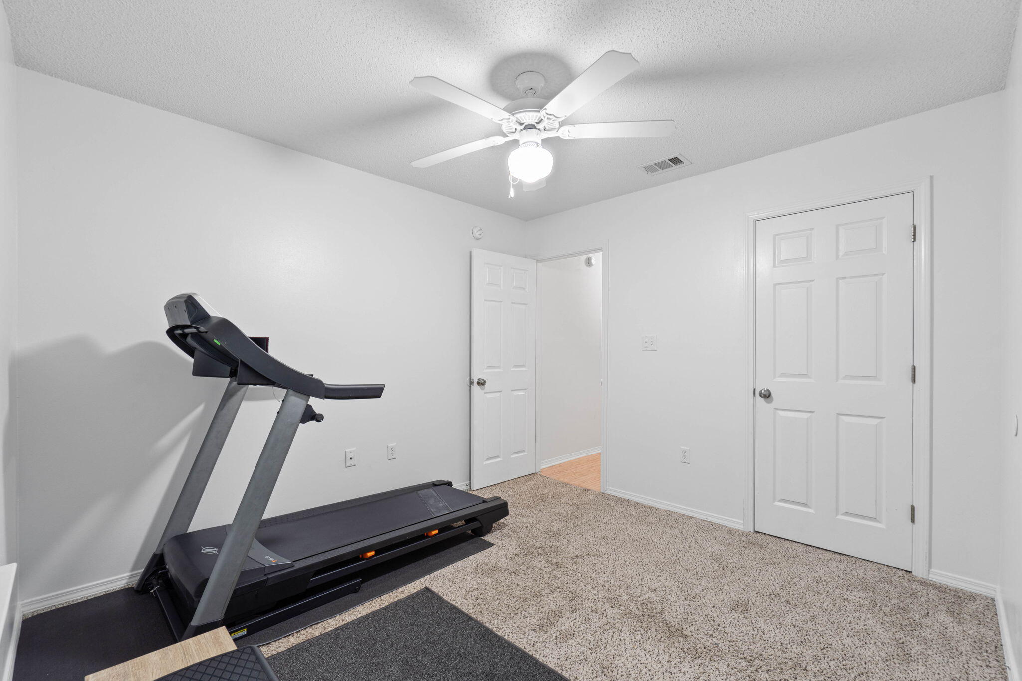 HUNTERS RUN S/D - Residential