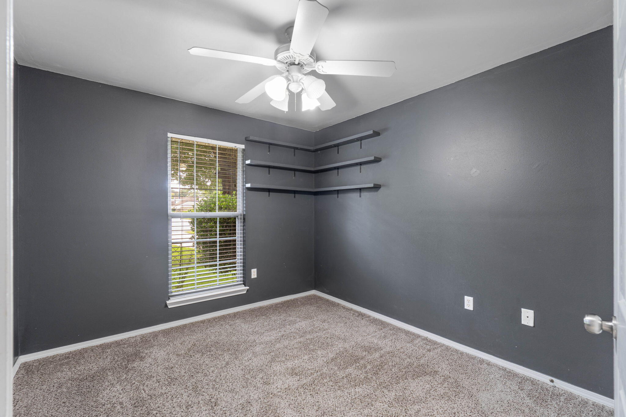 HUNTERS RUN S/D - Residential