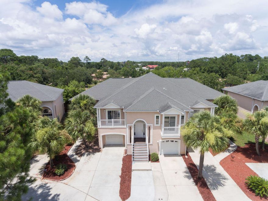 ENTERED FOR COMP PURPOSES ONLY. BETH CHRISTIE WAS THE LISTING AGENT AND MEGHAN HALL WAS THE SELLING AGENT.