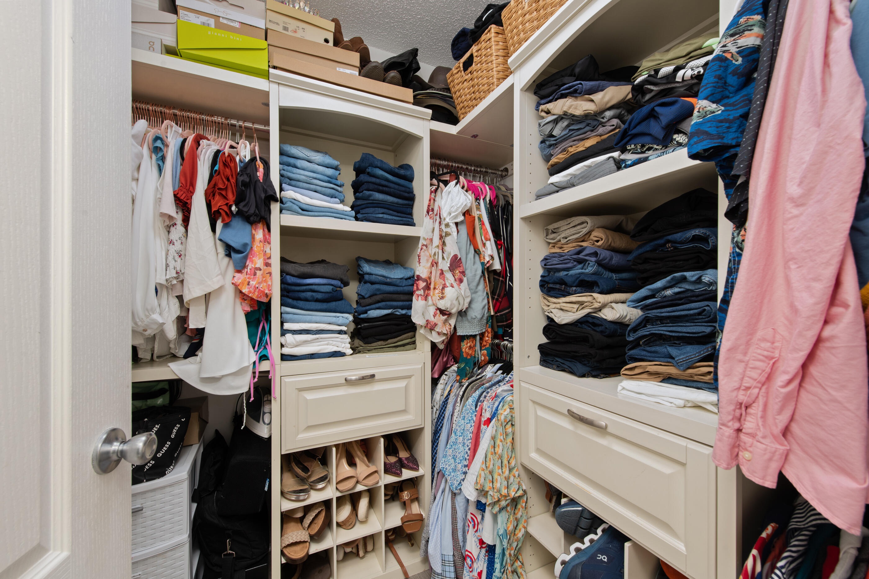 HOLLY GROVE SOUTH - Residential