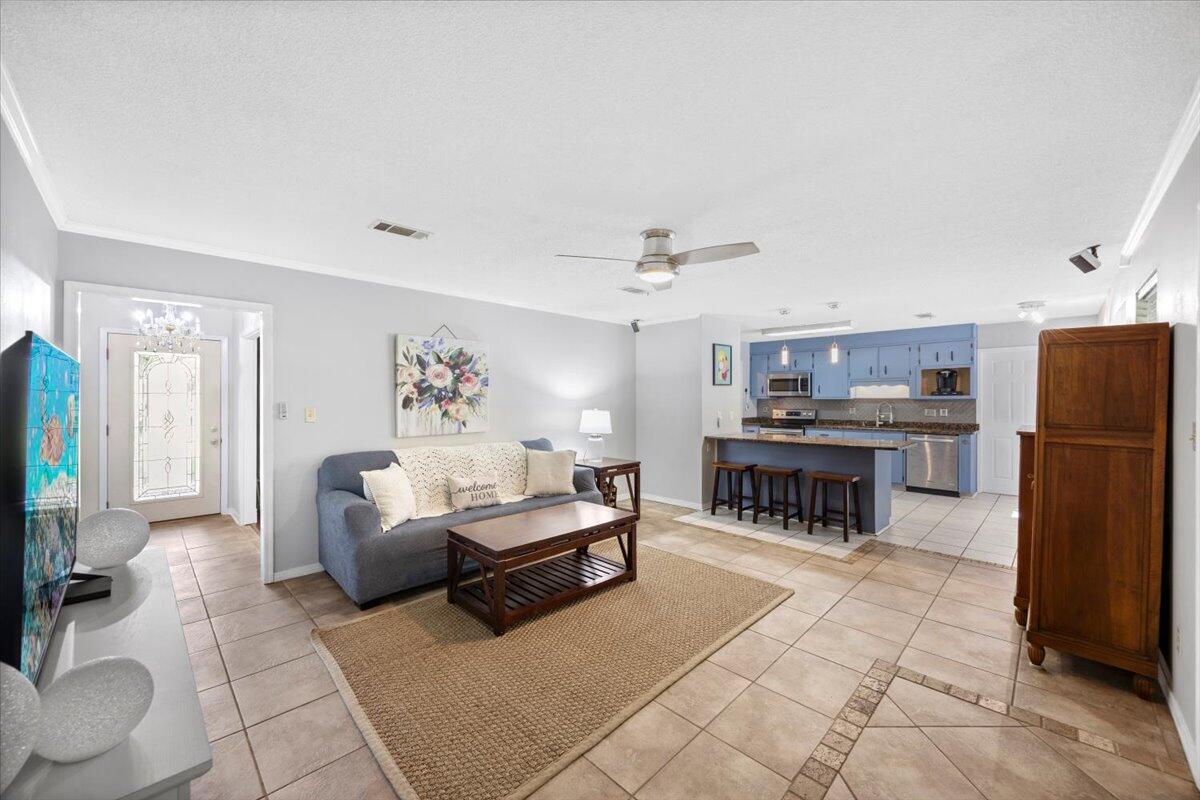 BAY WOODS - Residential