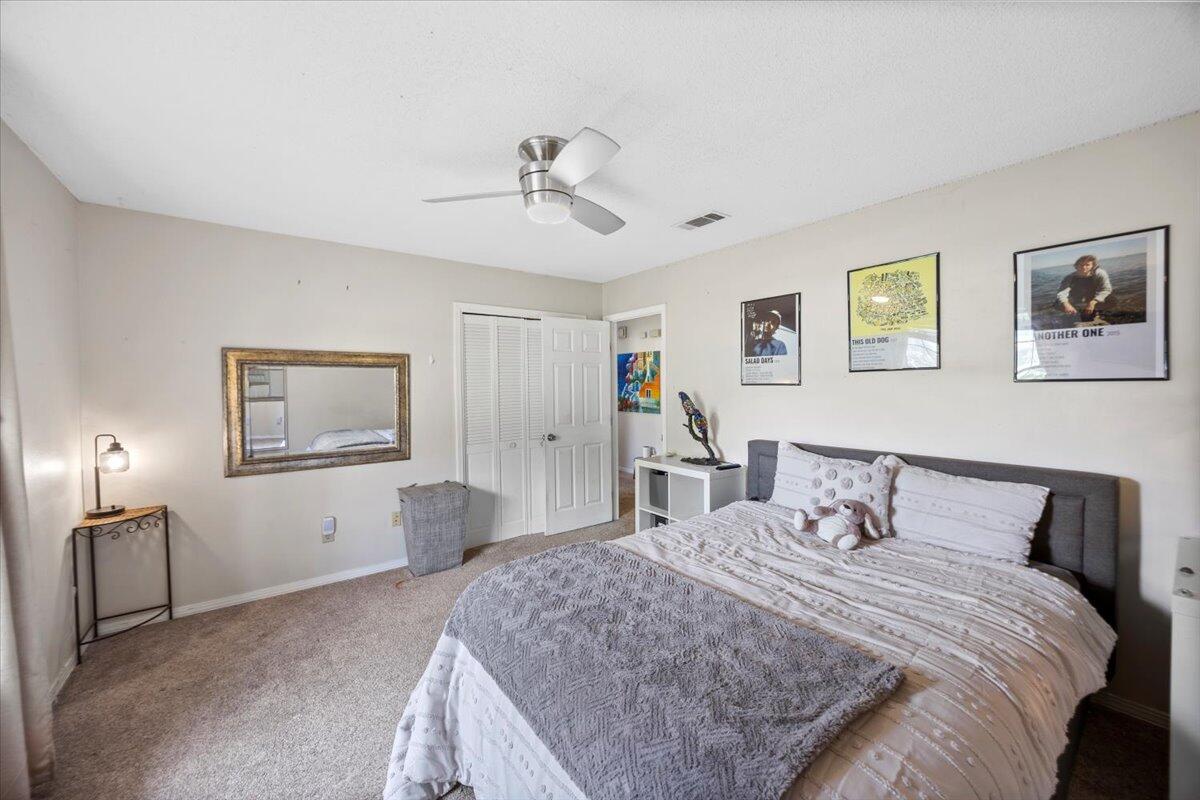 BAY WOODS - Residential
