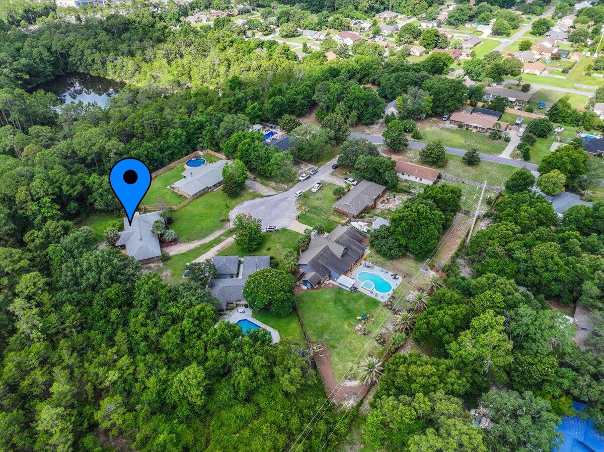 BAY WOODS - Residential