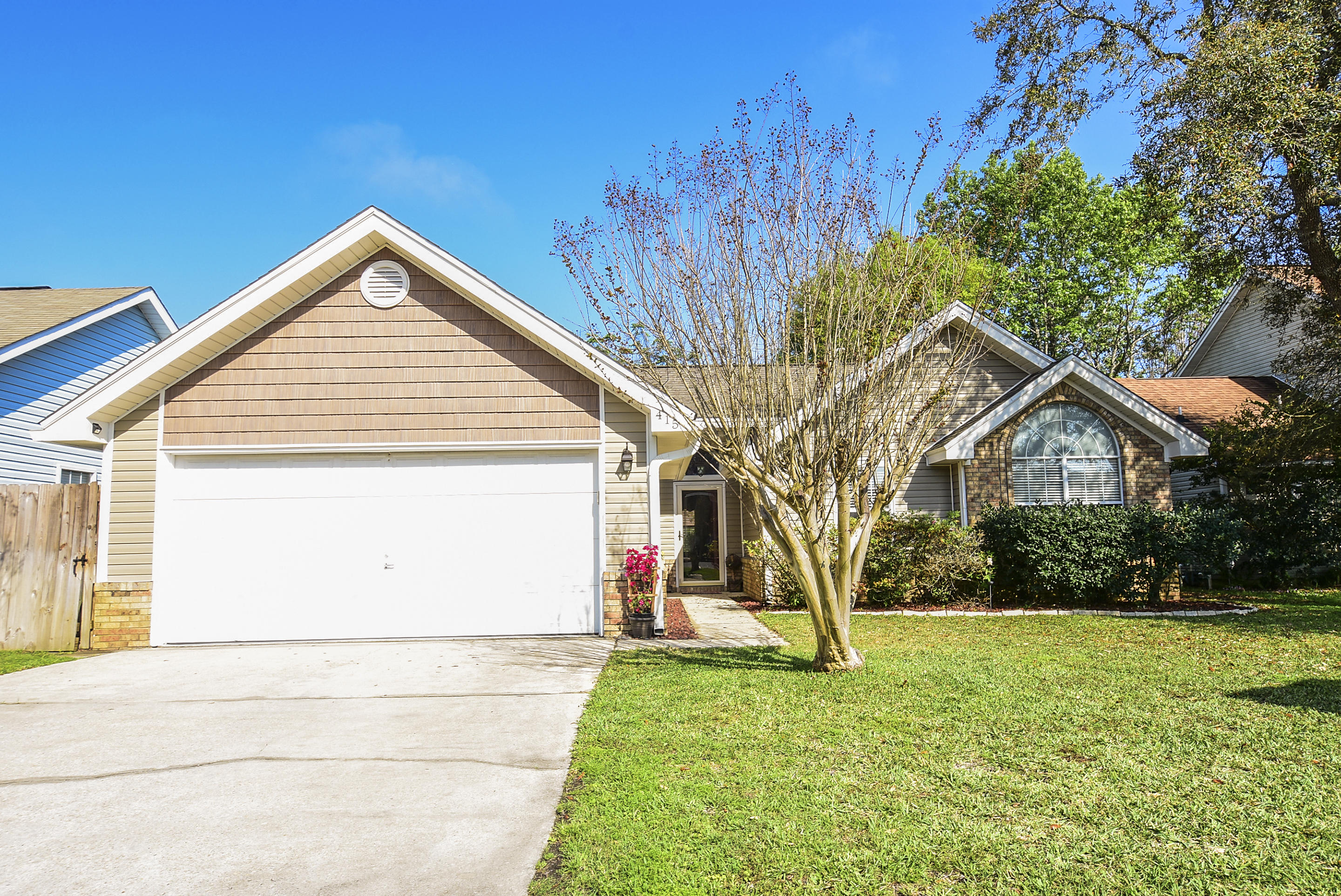 BRISTOL PARK - Residential