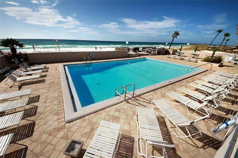 EMERALD ISLE - Residential