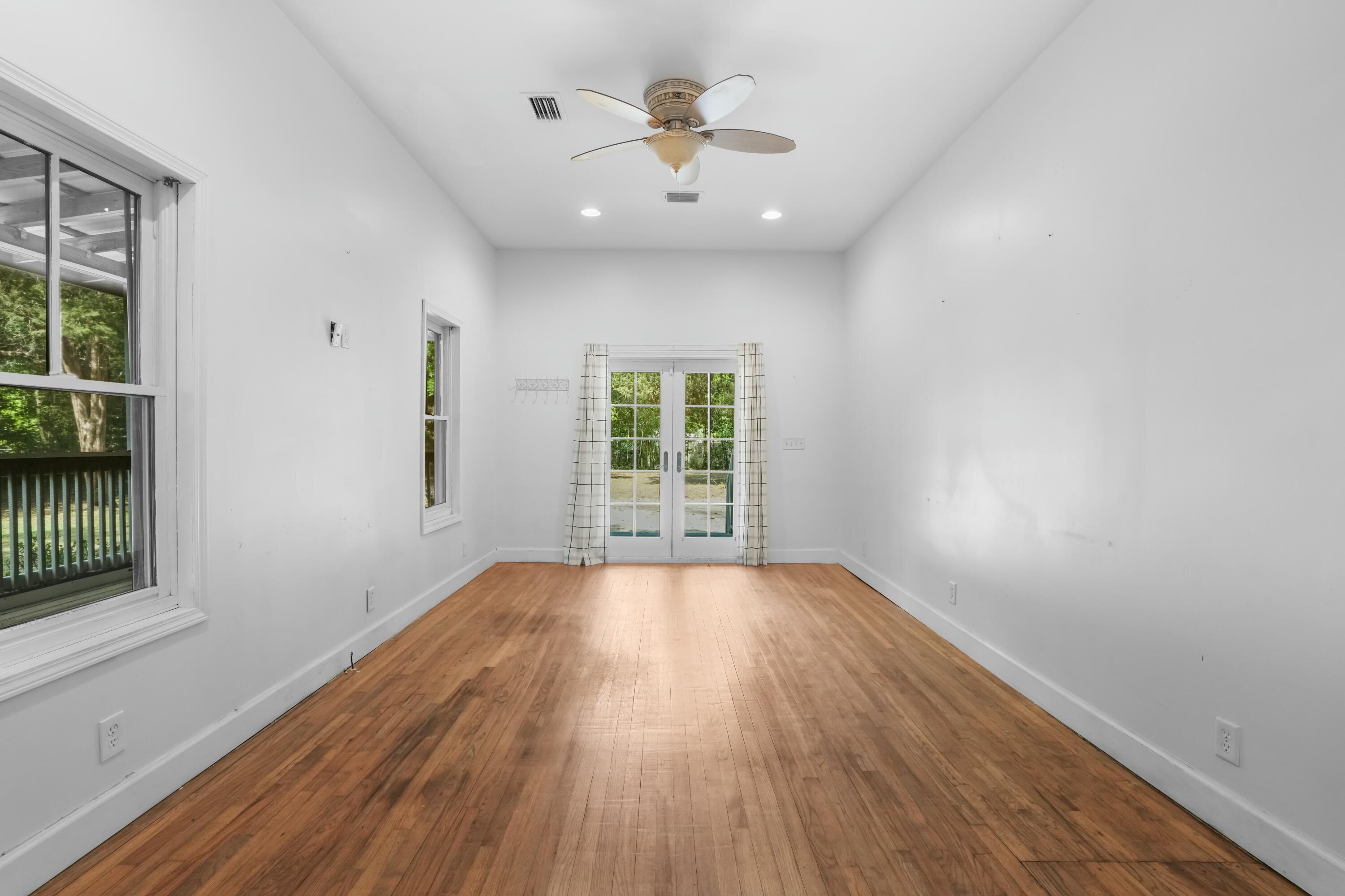 METES & BOUNDS - Residential Lease