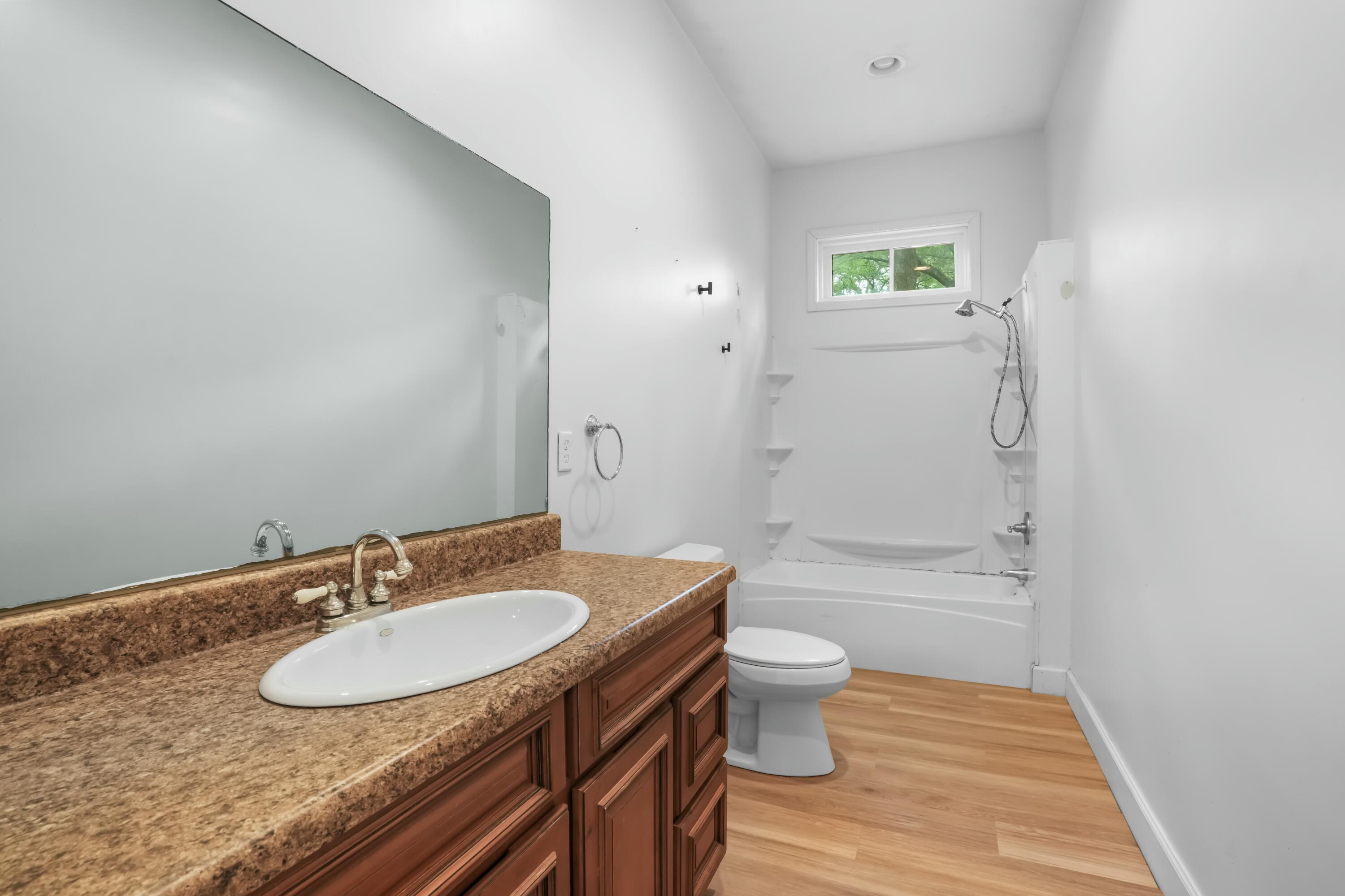 METES & BOUNDS - Residential Lease