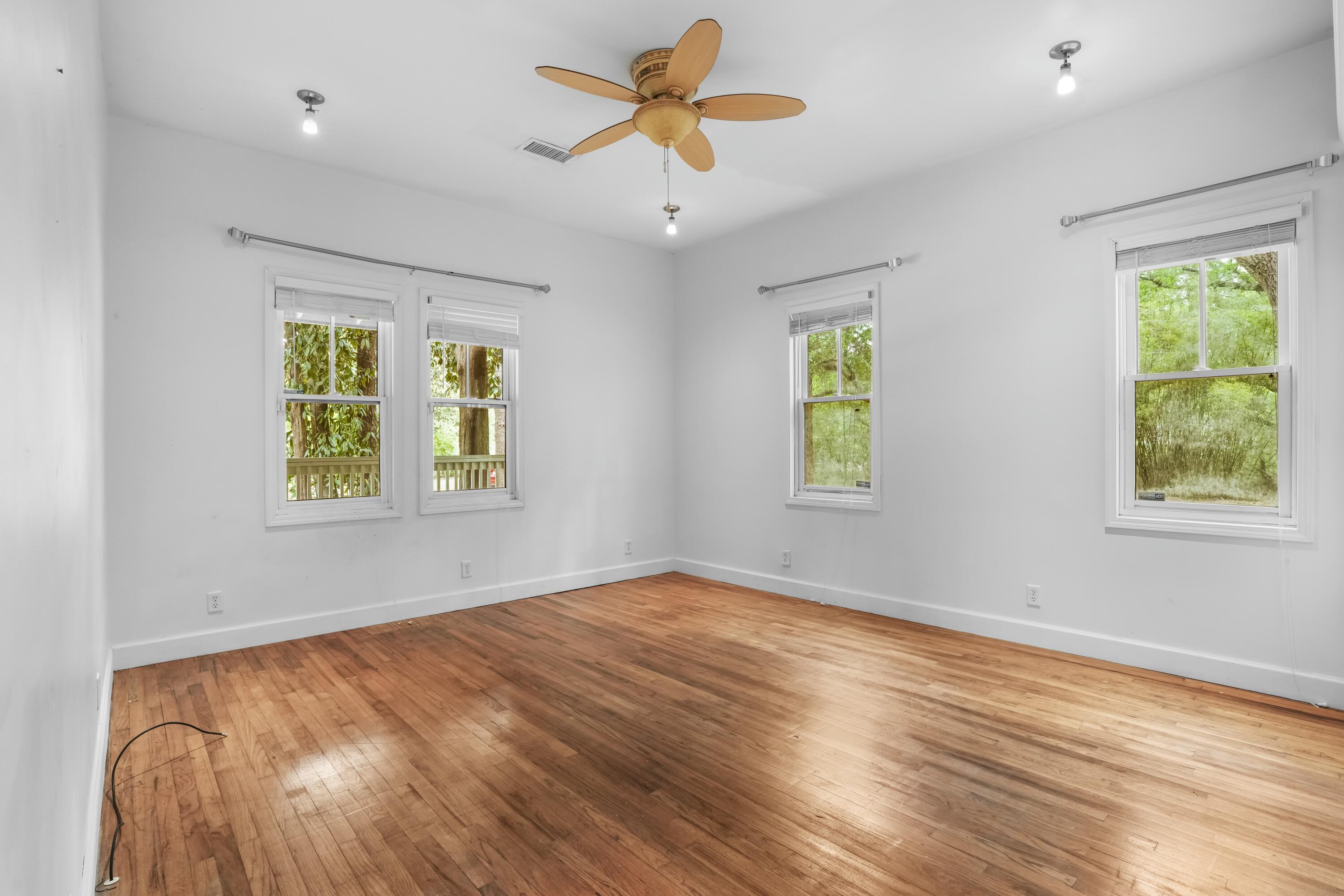 METES & BOUNDS - Residential Lease