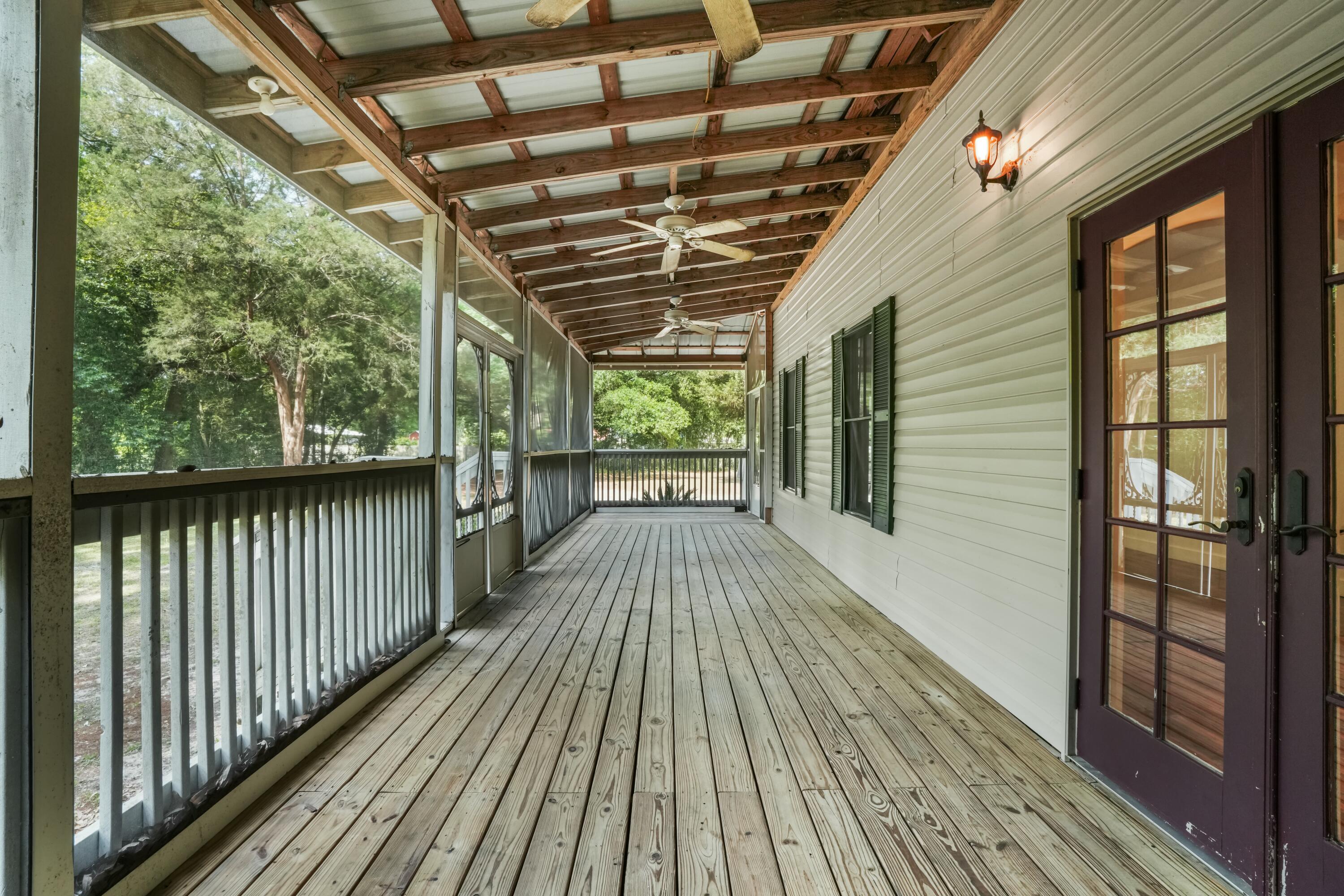 METES & BOUNDS - Residential Lease