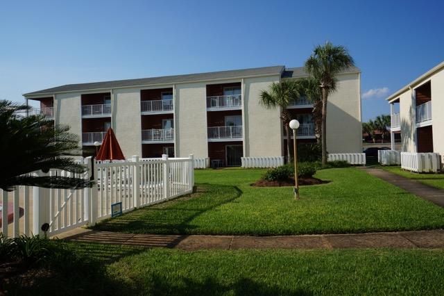 TRADEWIND CONDOS - Residential