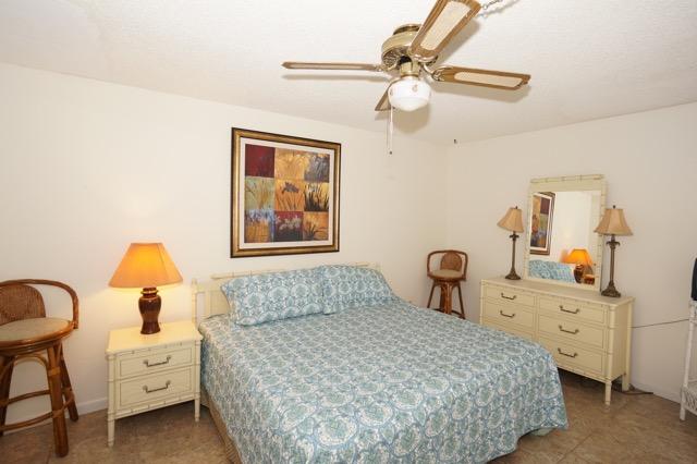 TRADEWIND CONDOS - Residential