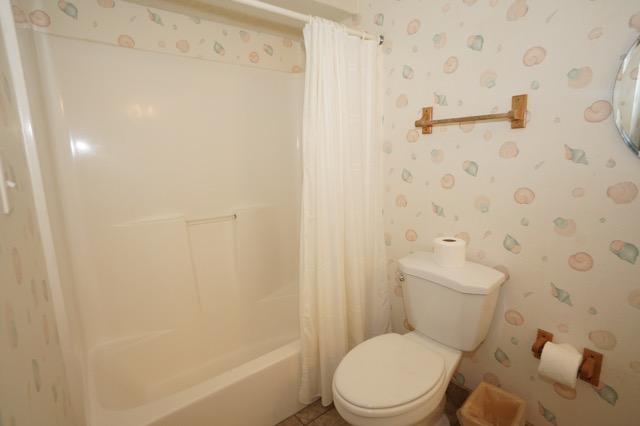 TRADEWIND CONDOS - Residential