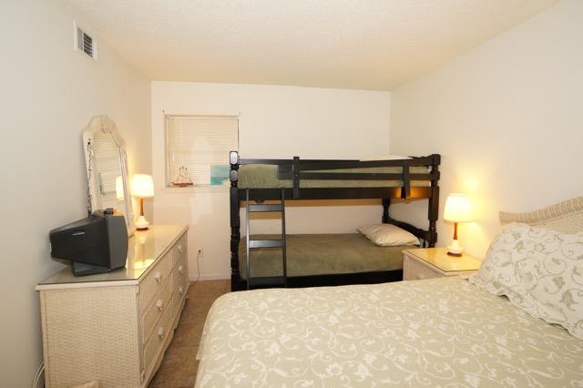 TRADEWIND CONDOS - Residential