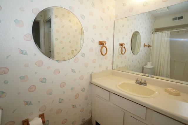 TRADEWIND CONDOS - Residential