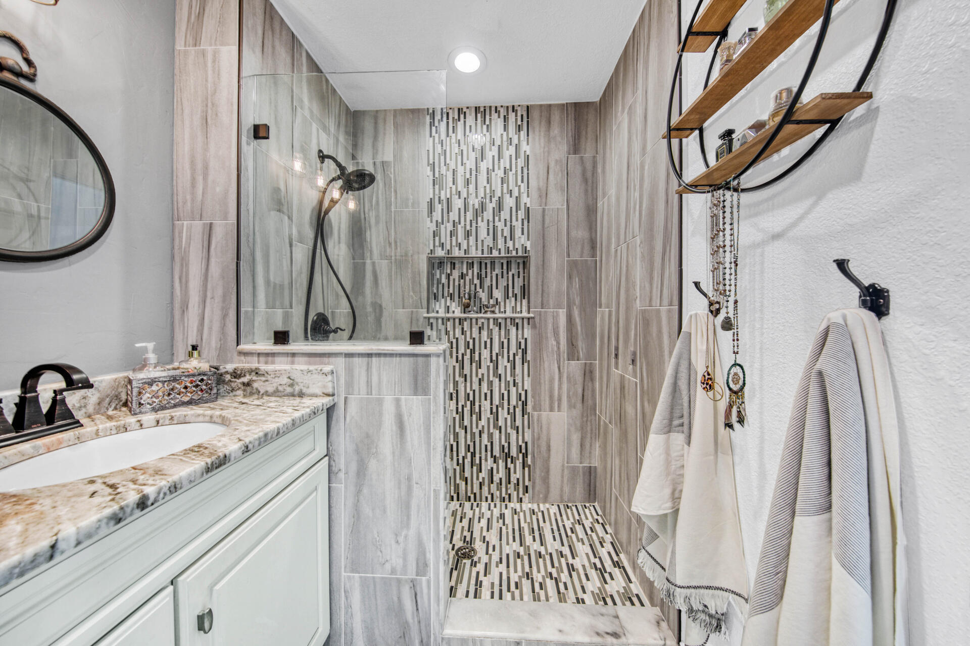 RAINTREE ESTATES - Residential