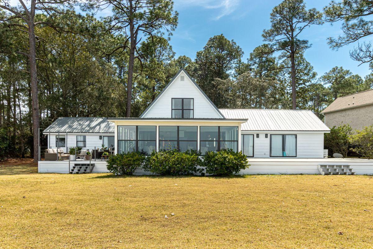 HEWETT BAYOU - Residential