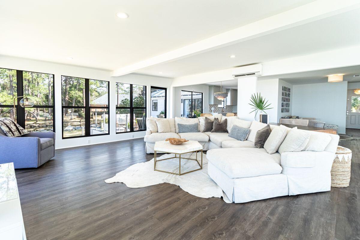 HEWETT BAYOU - Residential