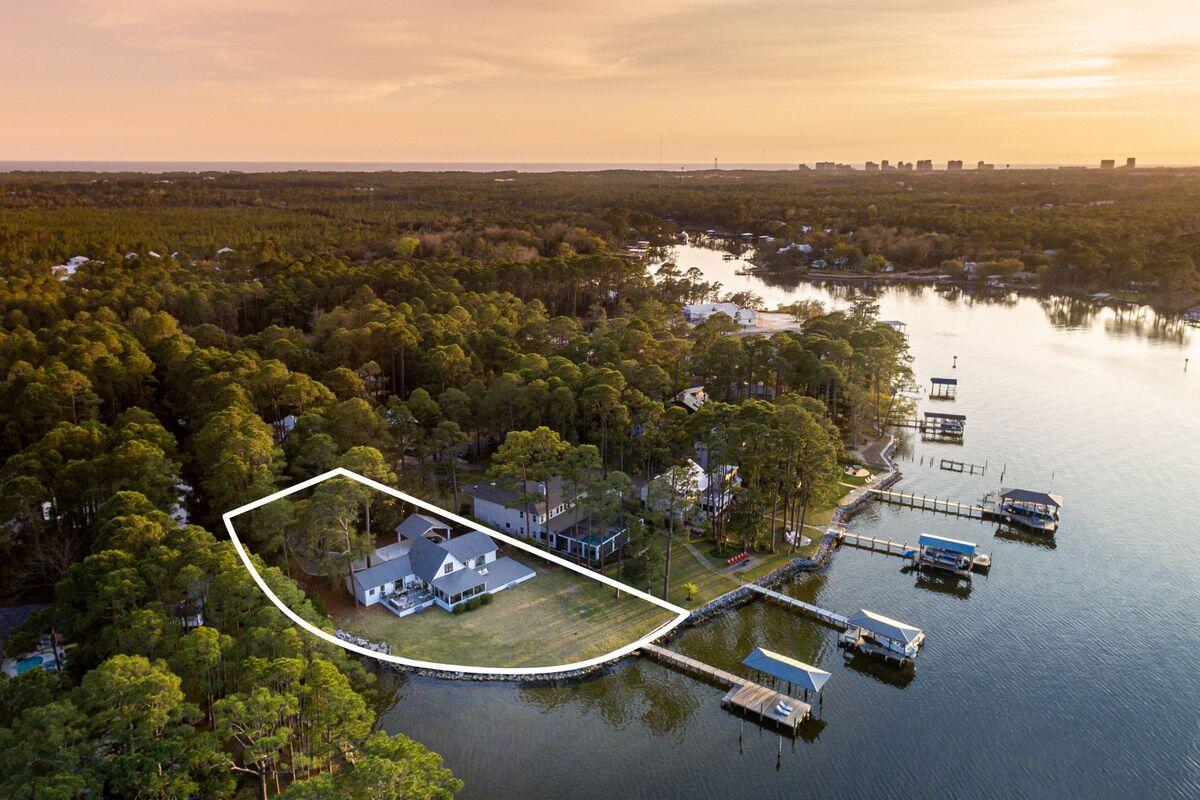 HEWETT BAYOU - Residential