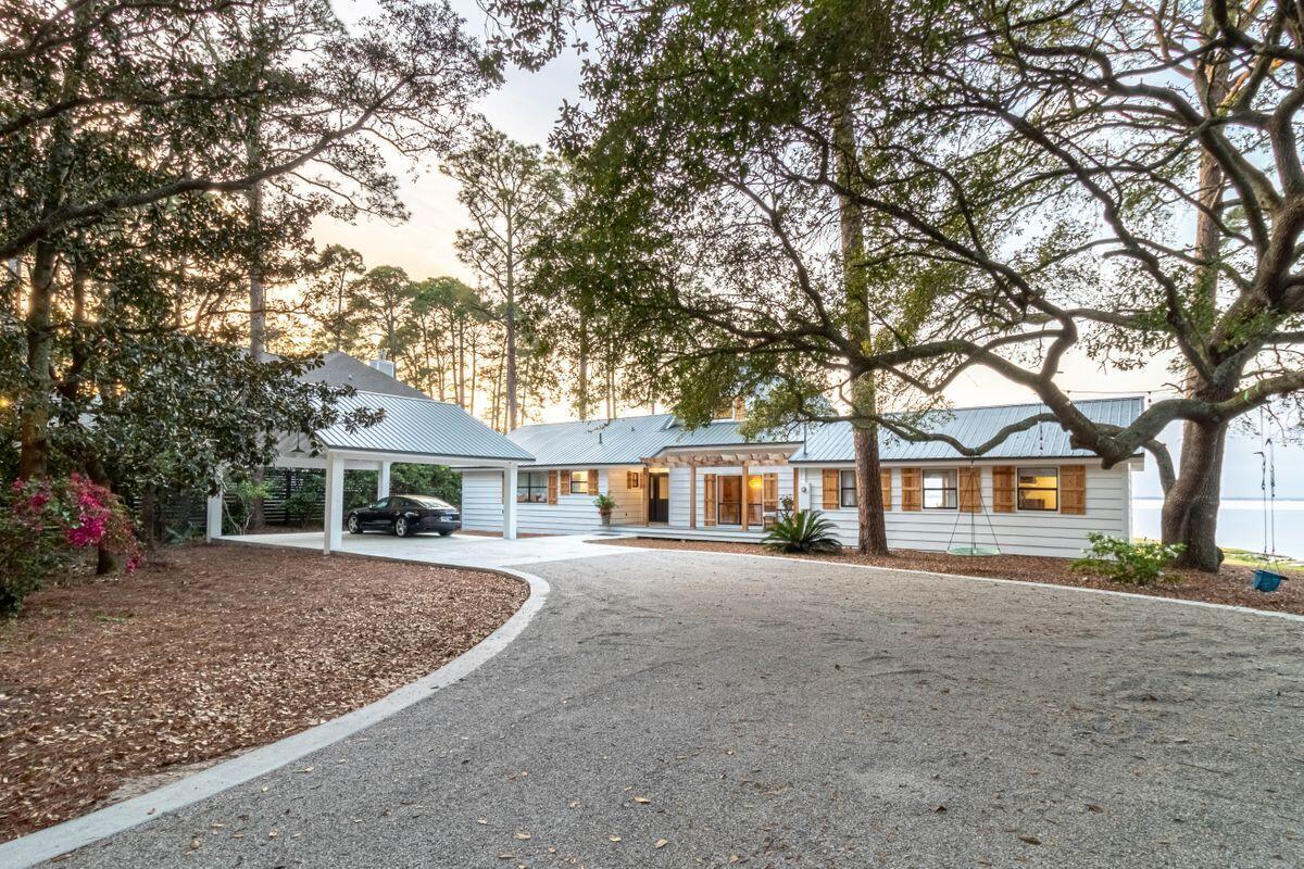 HEWETT BAYOU - Residential