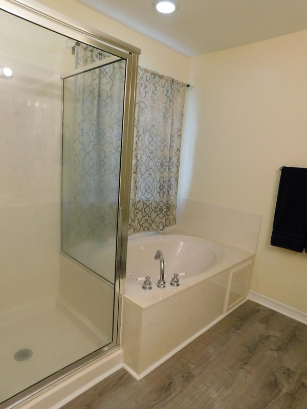 PINNACLE POINT - Residential