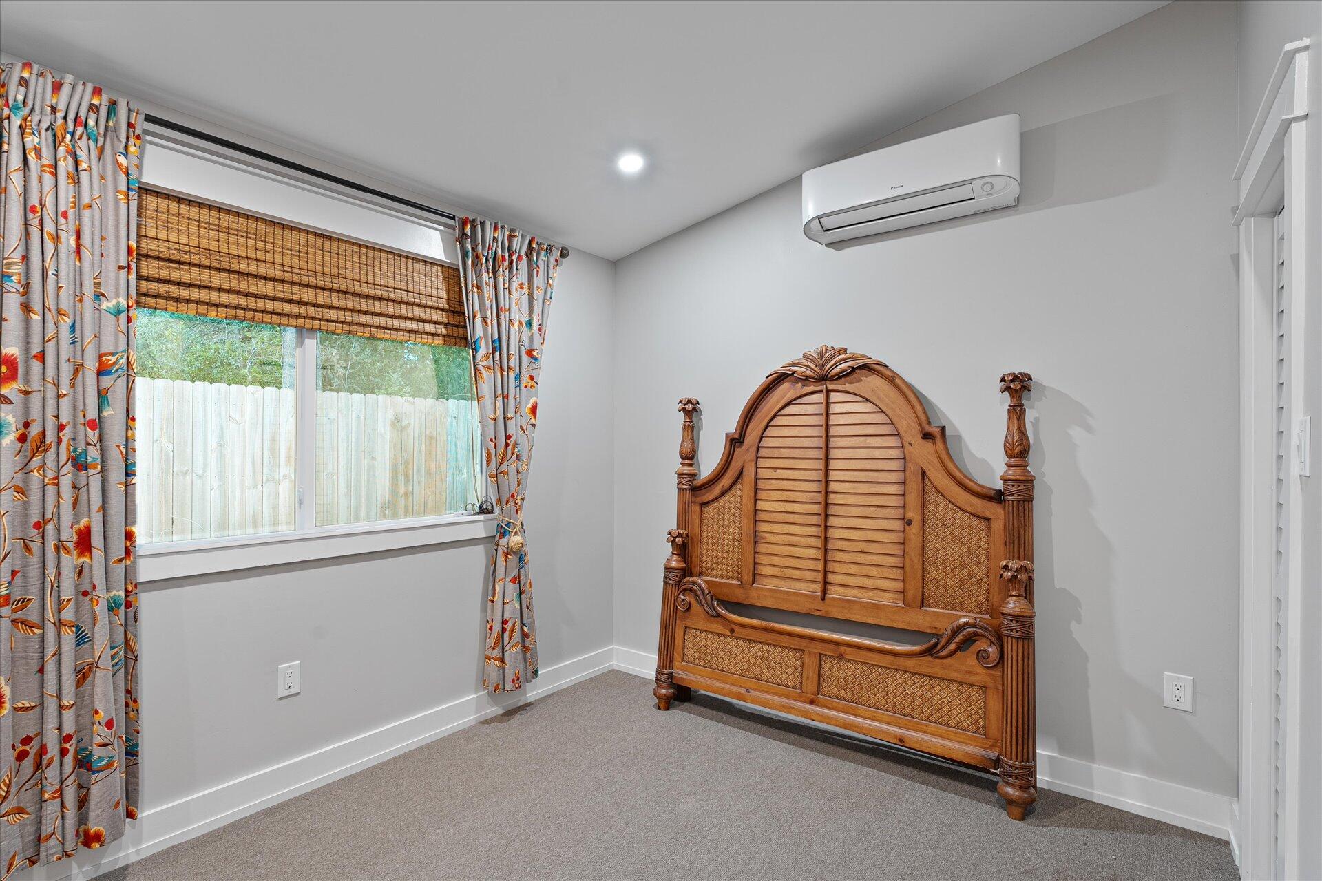 COLONIAL ESTATES - Residential