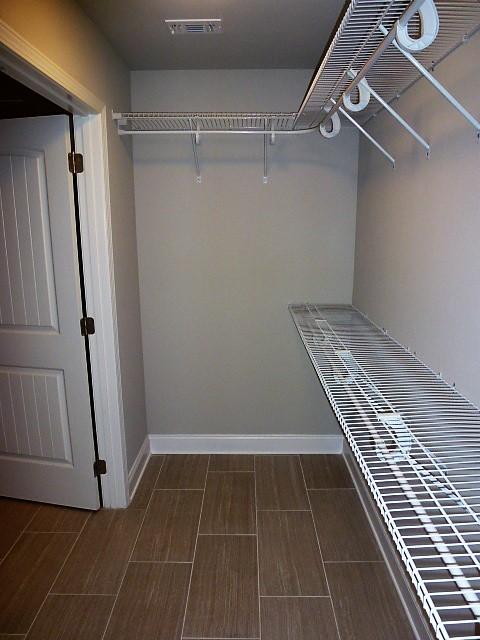 LLOYD & HETHERINGTON - Residential