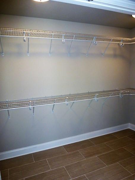 LLOYD & HETHERINGTON - Residential