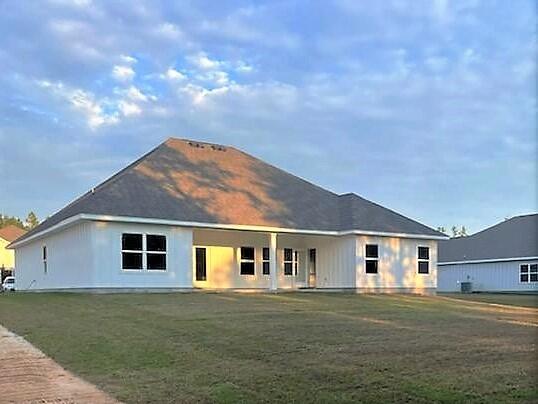 HILLWOOD ESTATES. - Residential