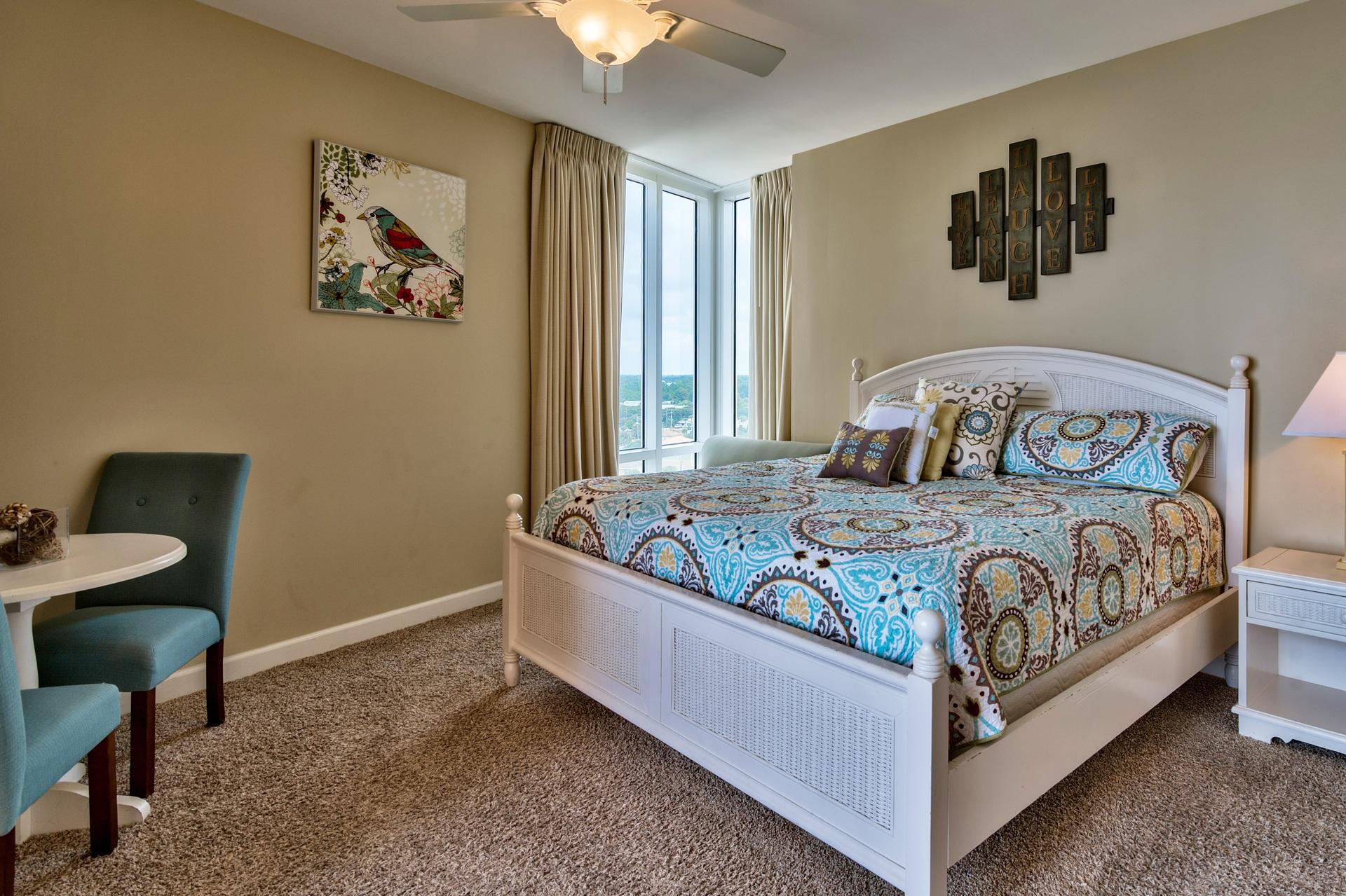 SPLASH CONDO - Residential